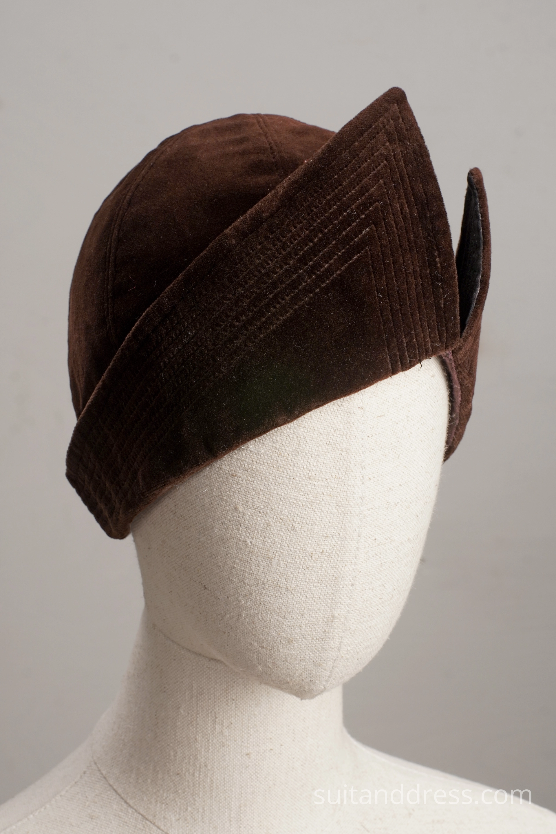 1920s velvet skull hat replica brown