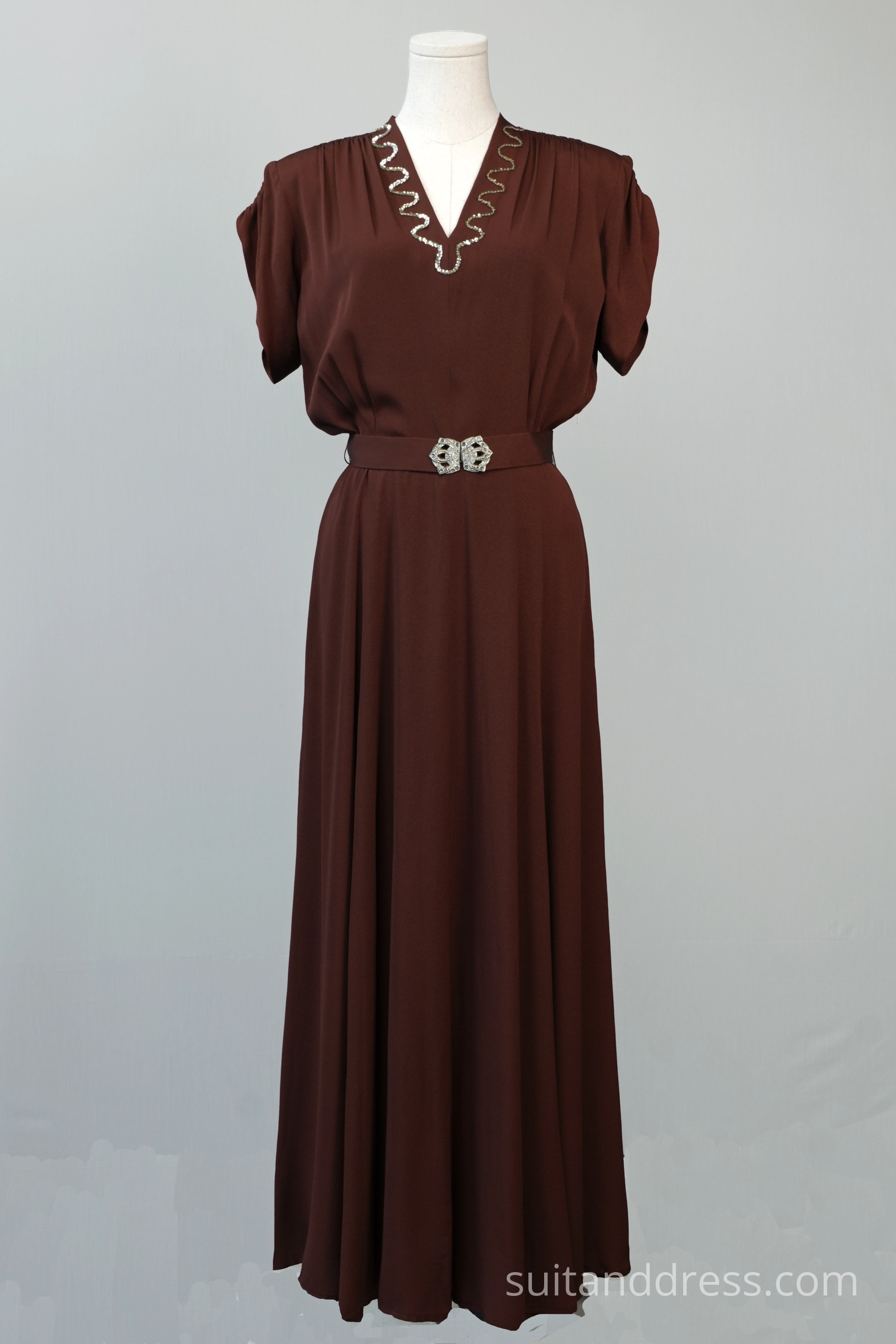 1940s simple maxi eveninig dress war time fashion post war womens style vintage retro costume rental for films in Riga Latvia