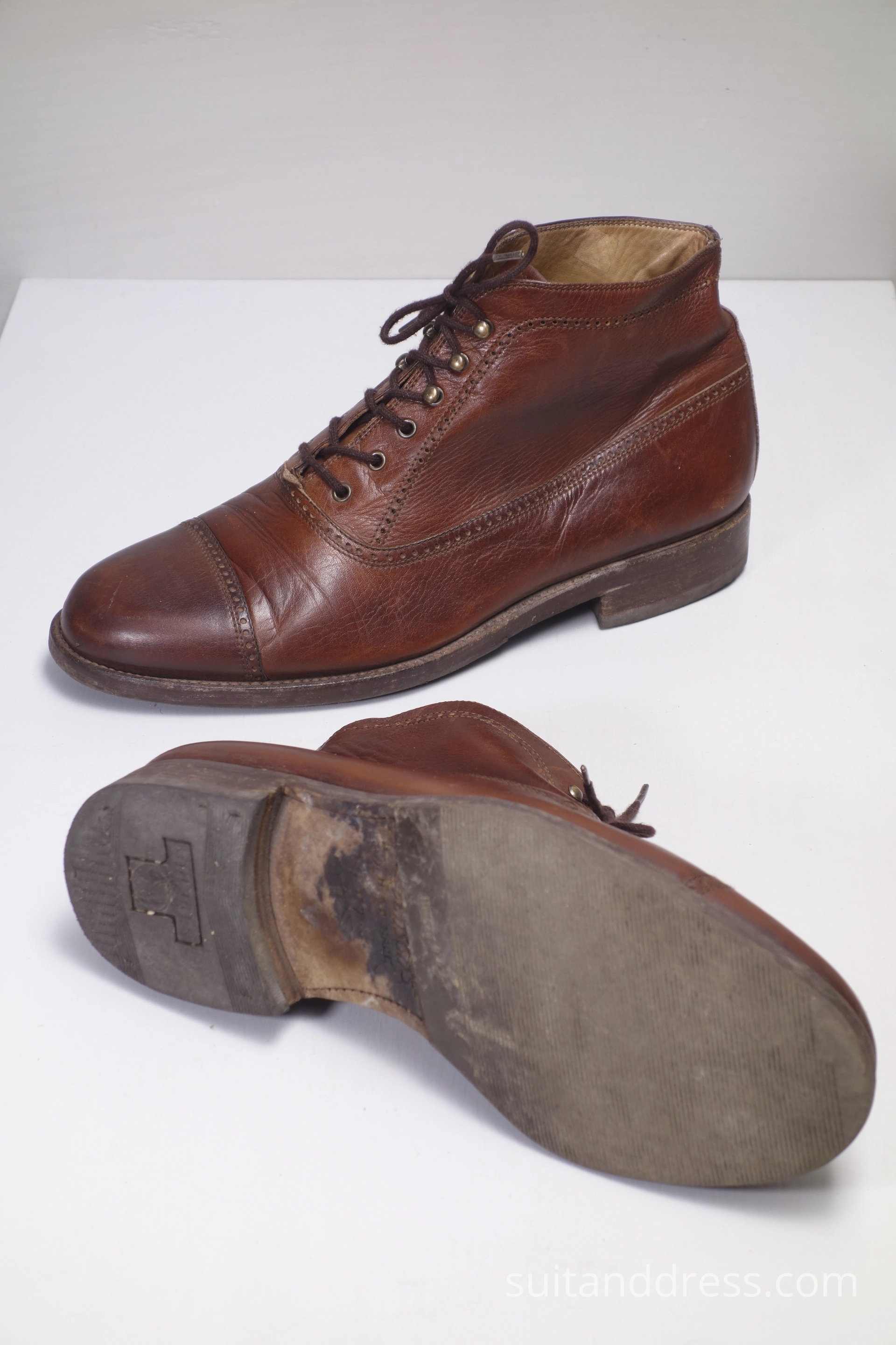 20. gs. sākuma vīriešu mode vintage stile zābaki kungam retro stils tērpu noma Rīgā