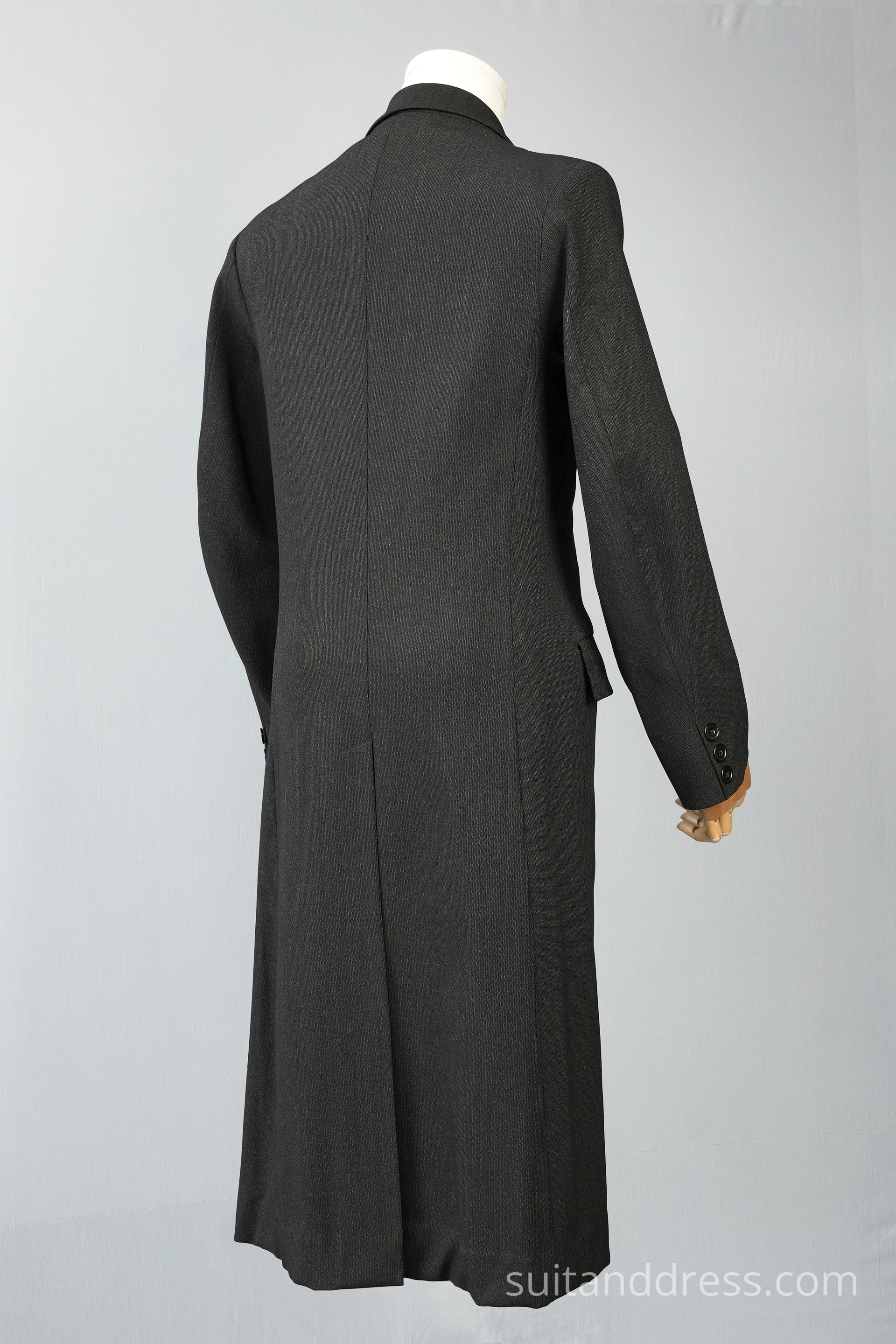 1930 gadu vīriešu mode mētelis elegants vintage stils retro tērpu noma Rīgā 
