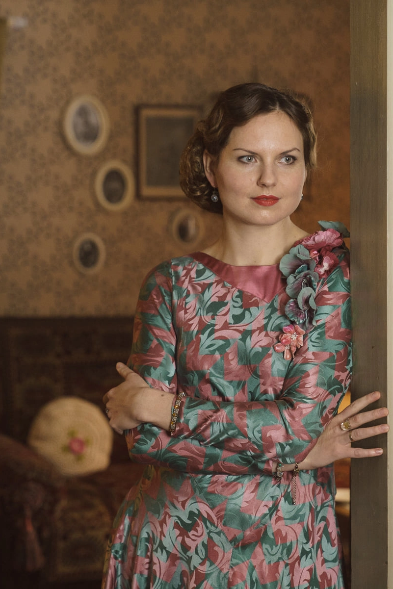 1920s style silk evening dress vintage costume rental for films in Riga Latvia