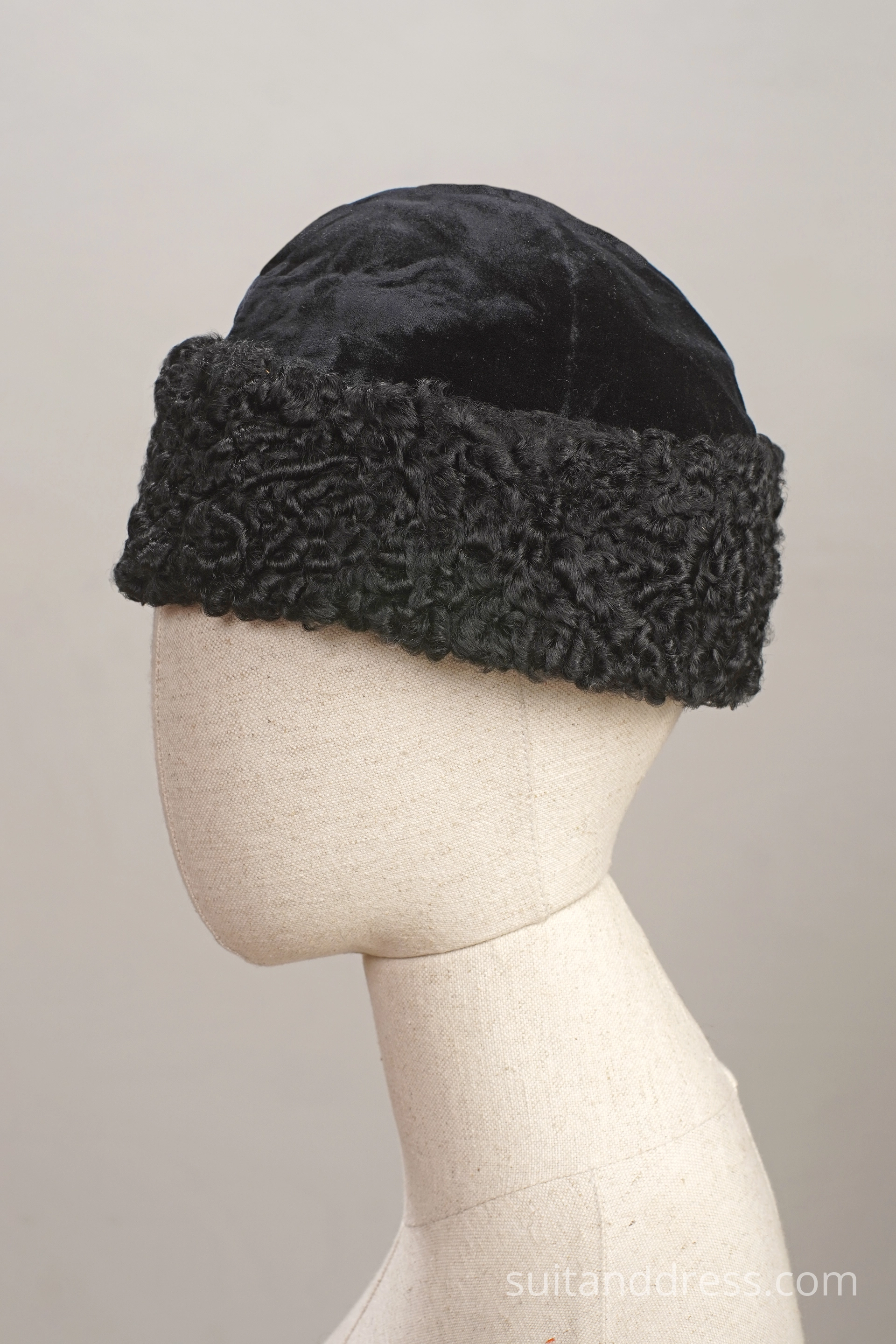 1940s velvet persian lamb winter hat Russia