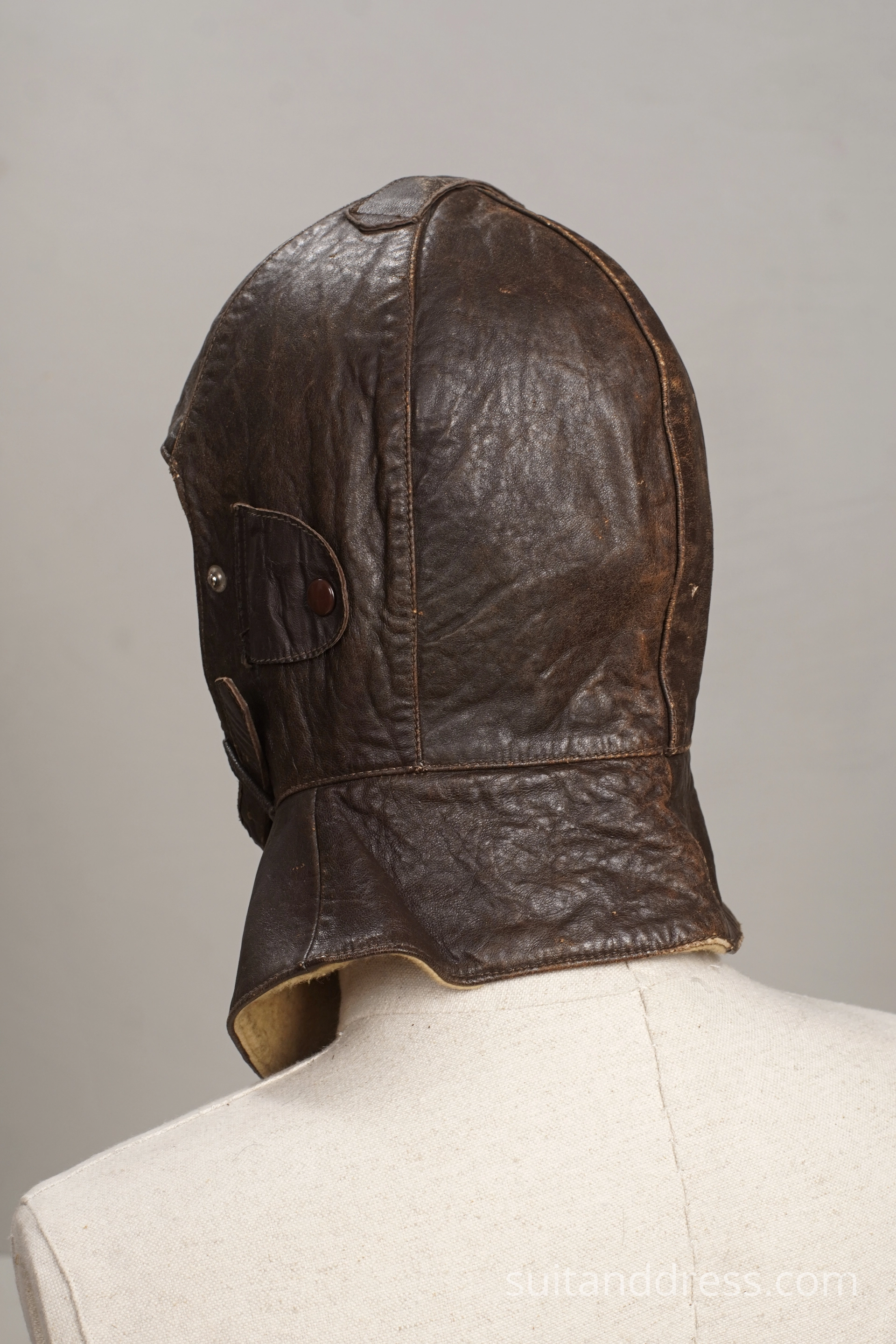 1930s-40s moto pilot aviator leather cap vintage fashion rent