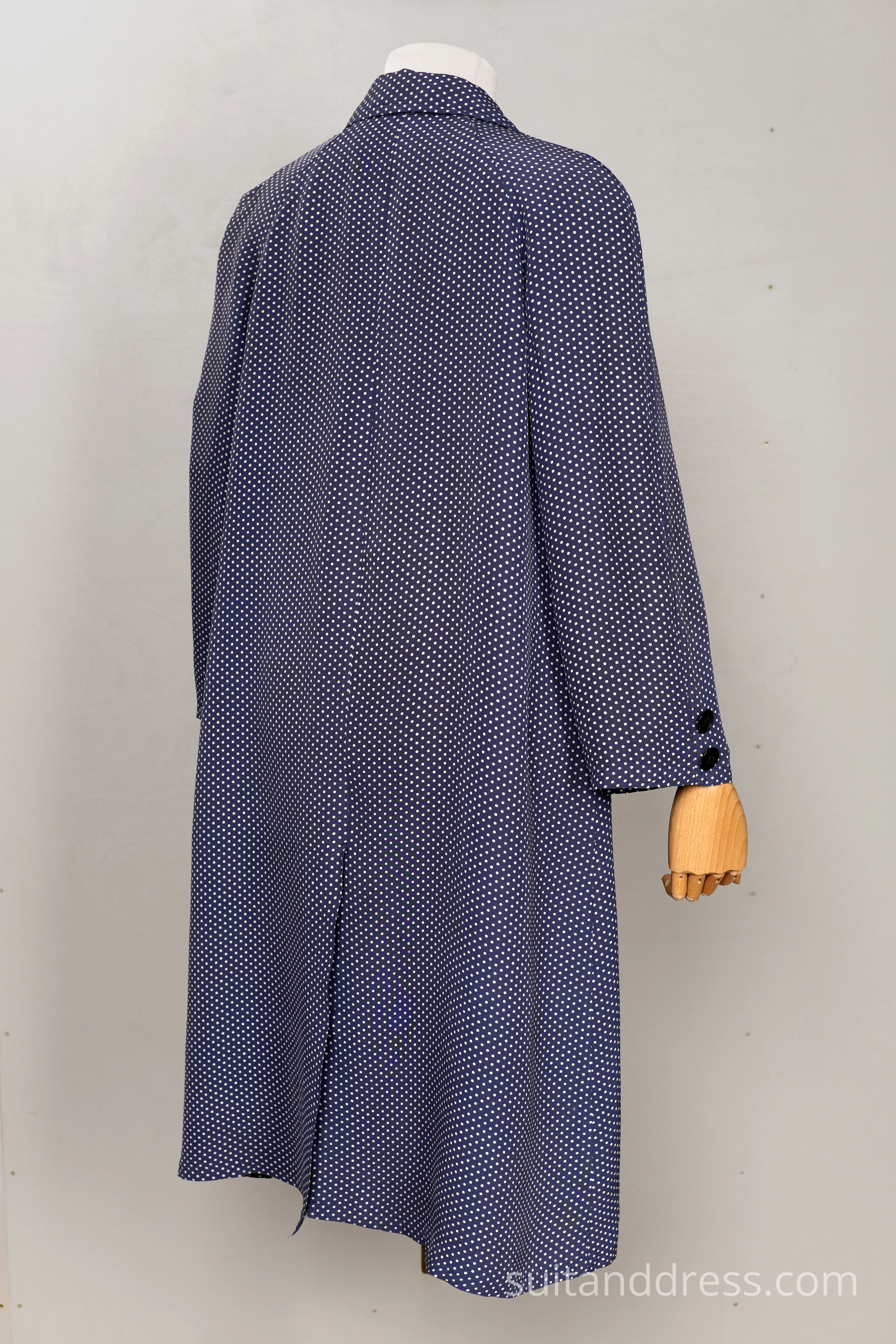 1940s ladies shop coat