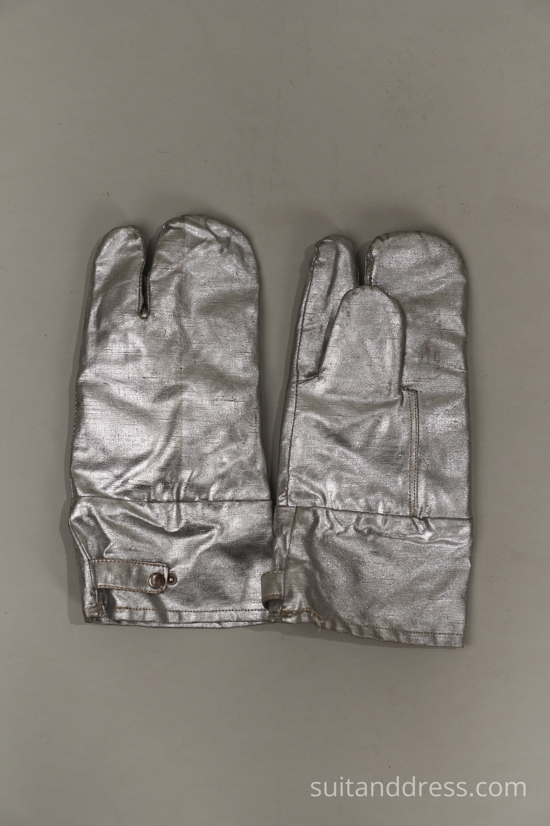 vintage proximity gloves