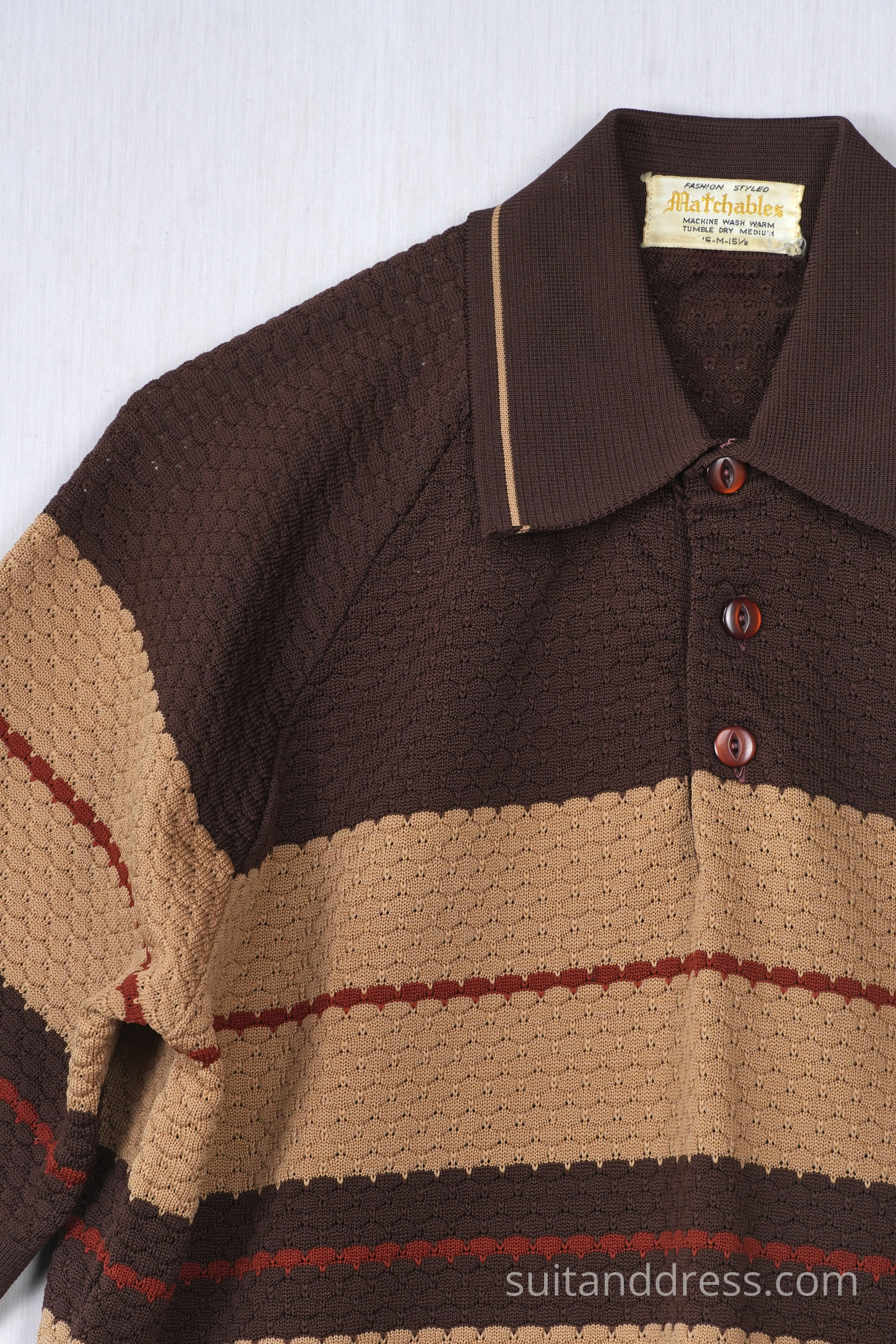 1970. gadu vintage polo krekls retro stila t-krekls tērpu apģērbu noma ballītēm filmēšanai Rīgā