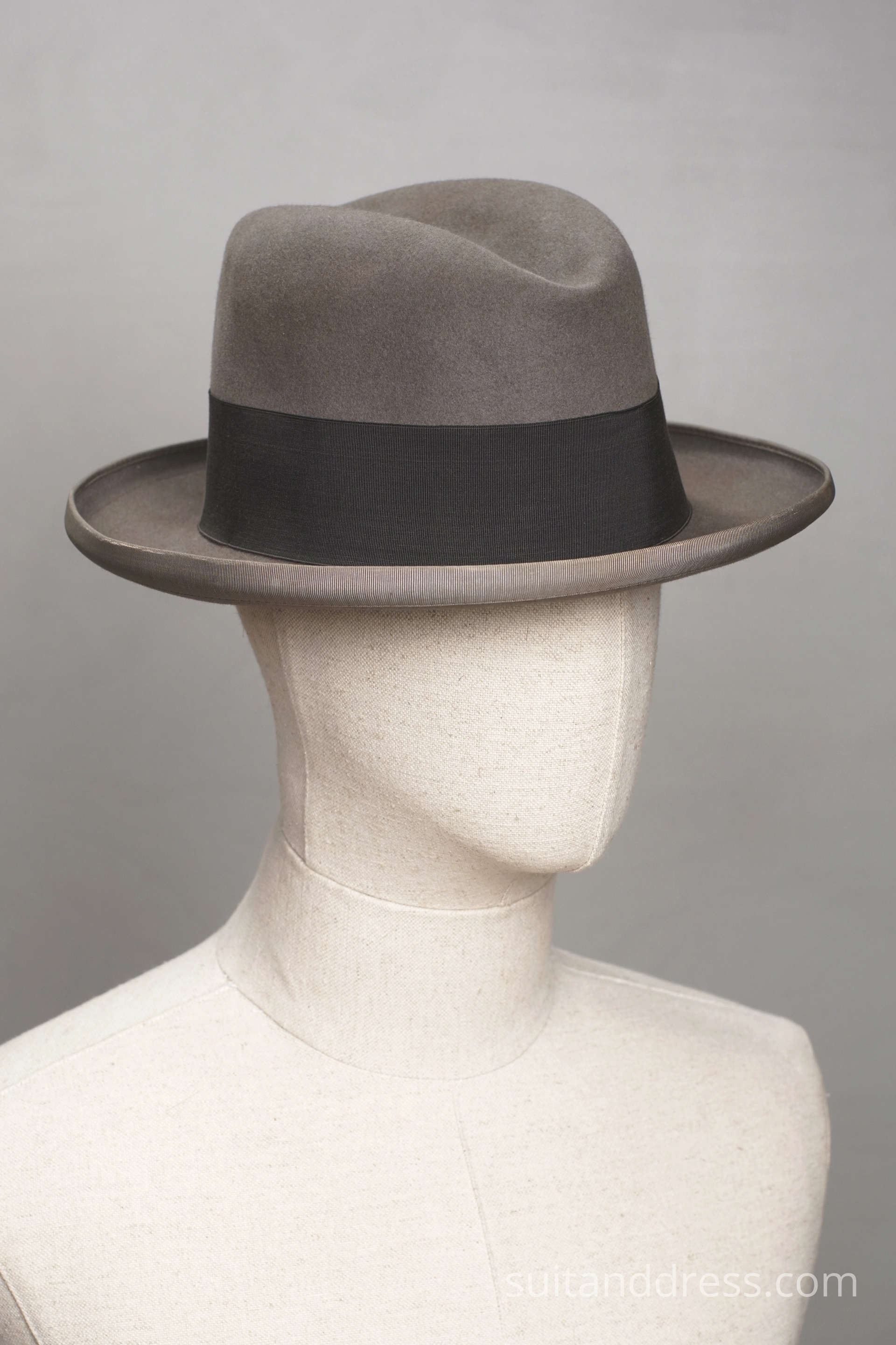 Mid-century homburg in gray