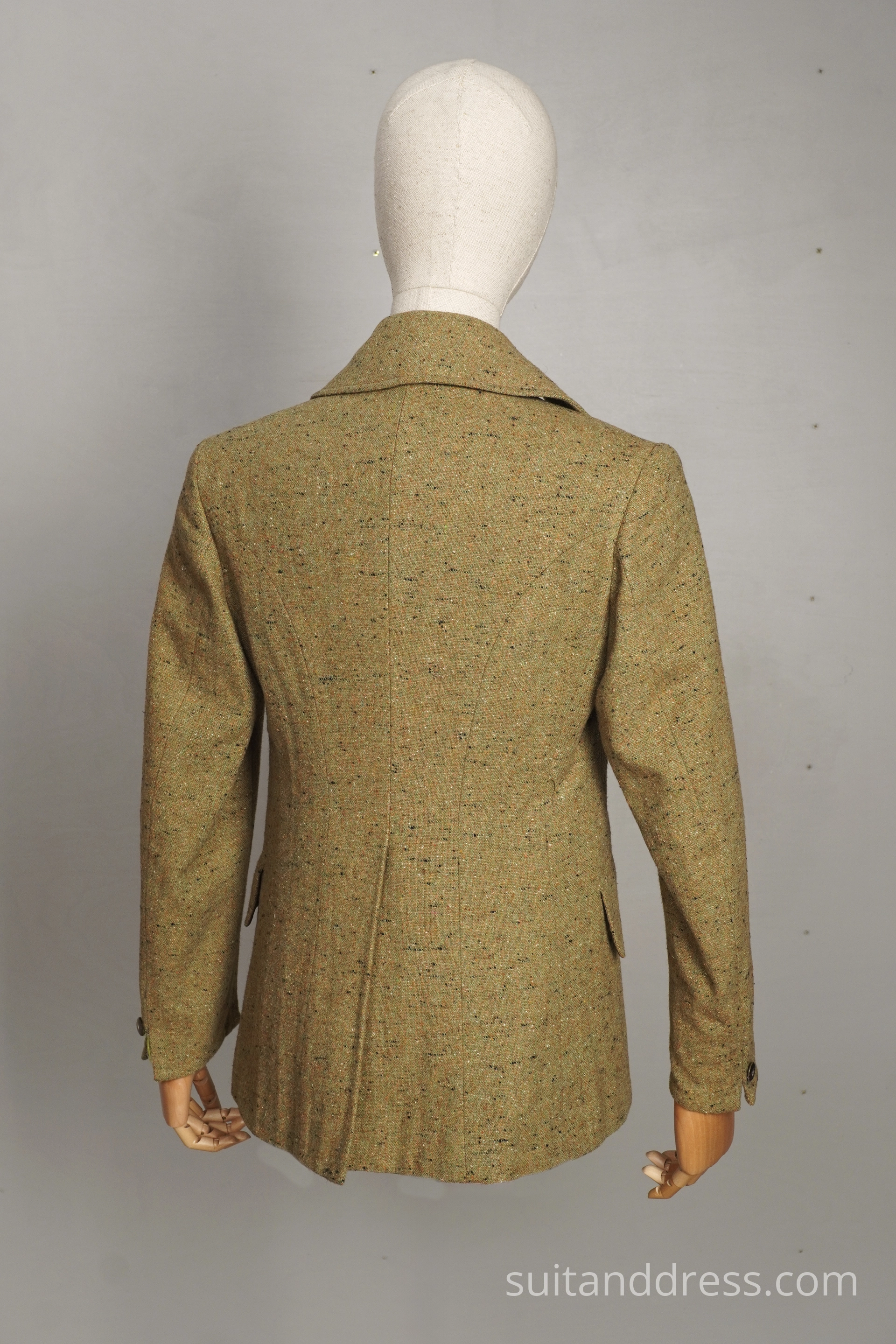 Vintage tērps bērniem zēnu žakete 20. gs. sākuma stilā 1960. gadu mētelis meitenei retro bērnu stils tērpu noma Rīgā