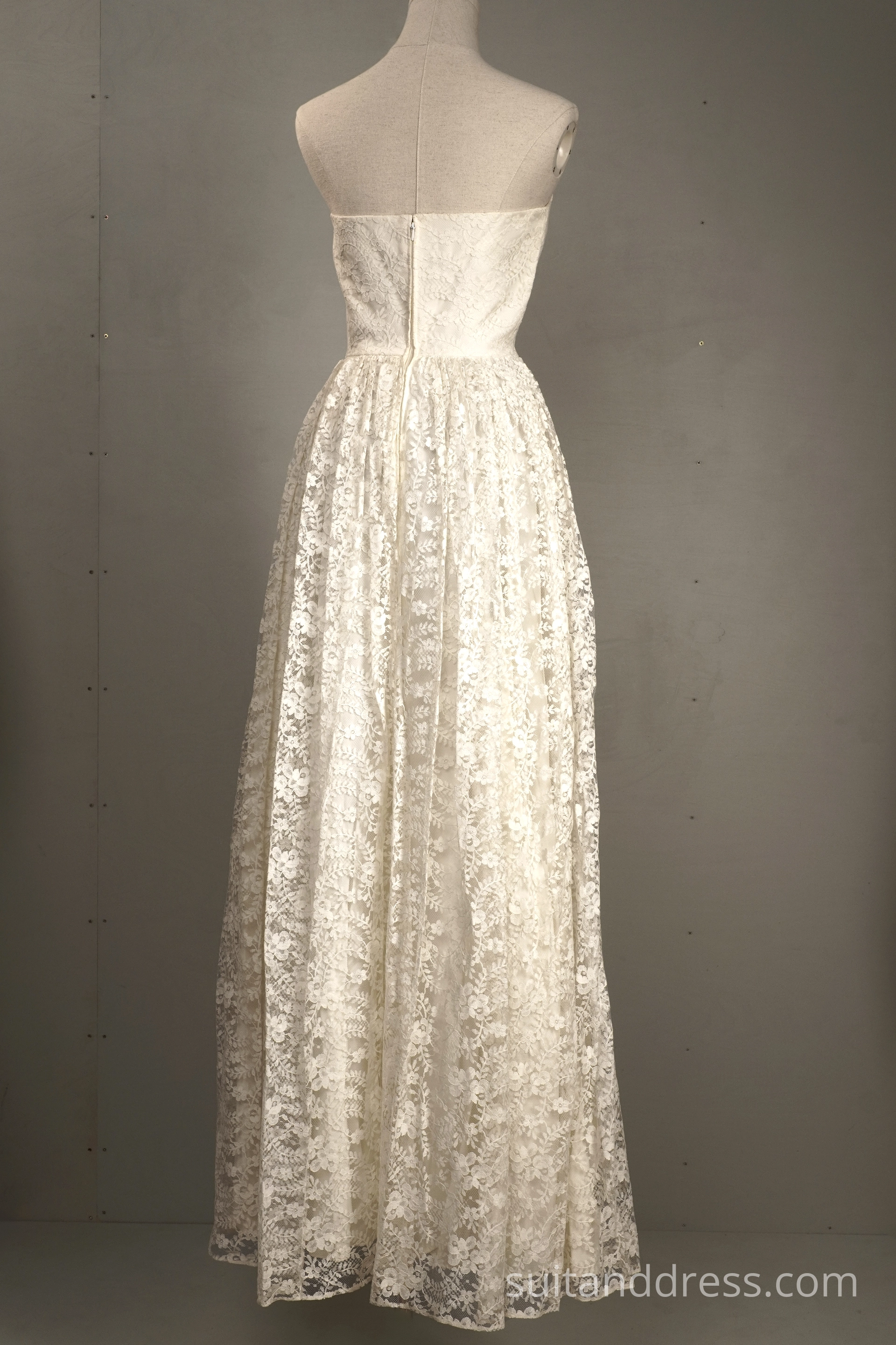 1950. gadu kāzu kleita noma 