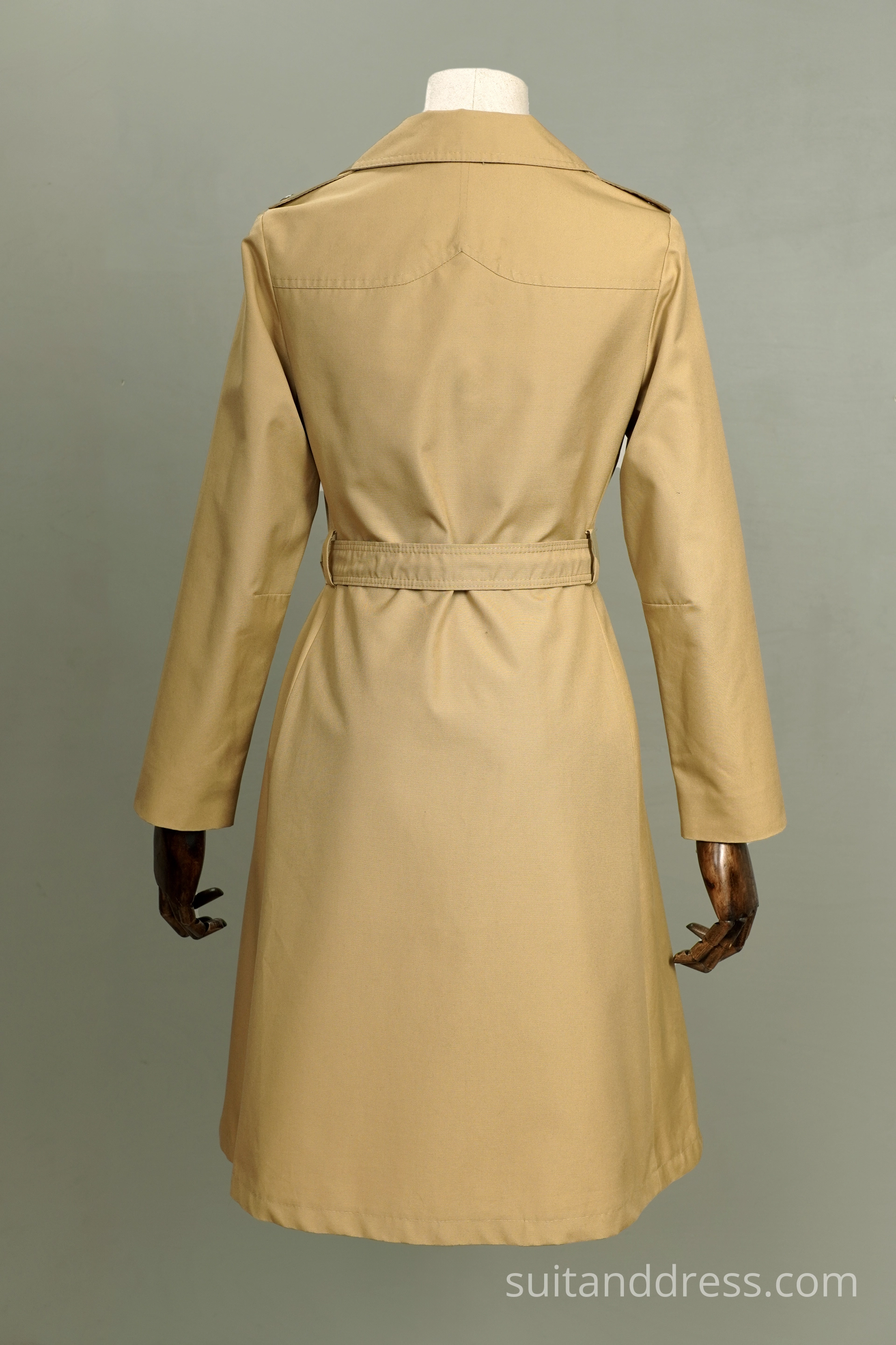 1960. gadu plašķis vintage mode 60tie tērpu noma
