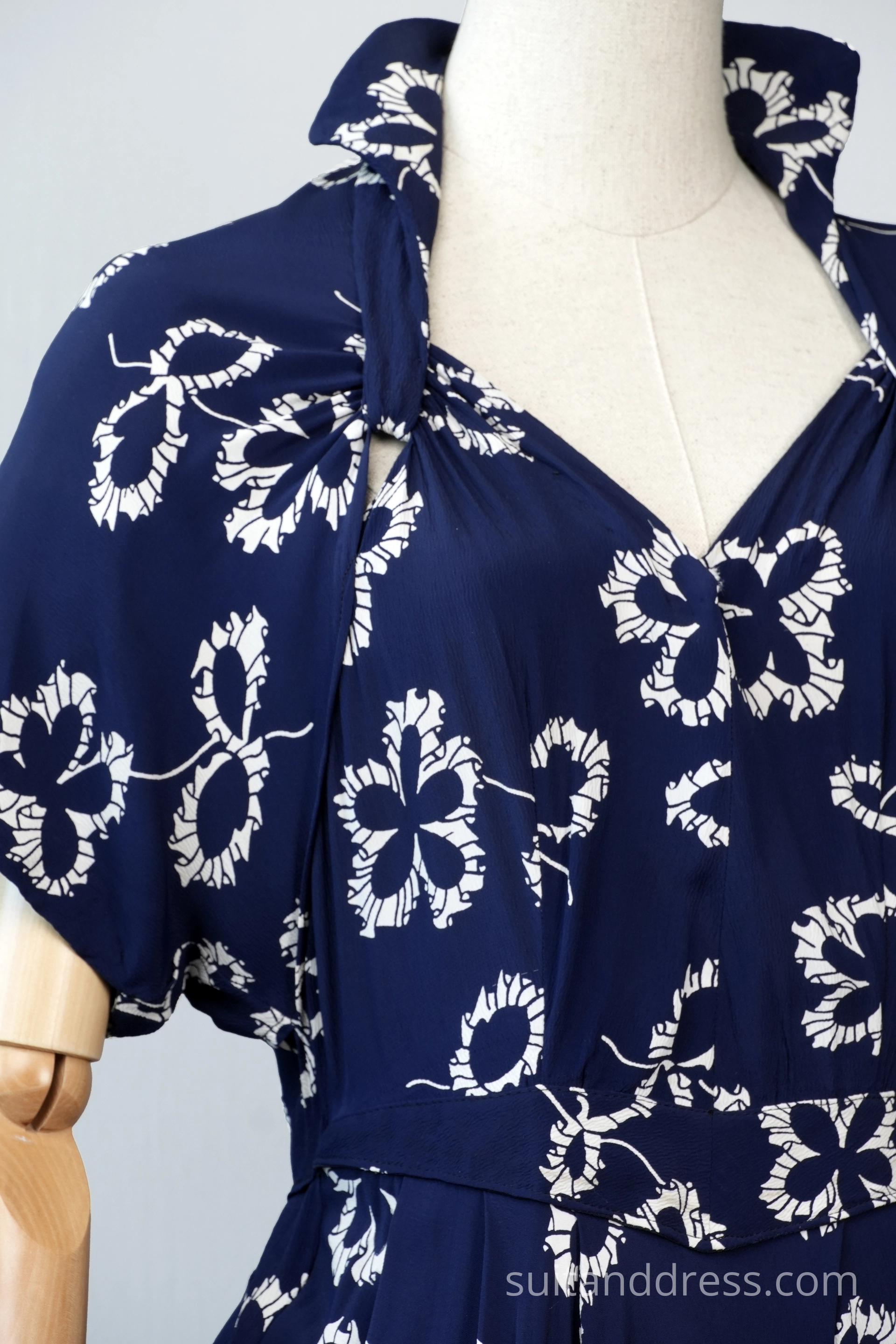 1940s dress floral pattern vintege costume rent hire for films in Riga Latvia period costume 40s