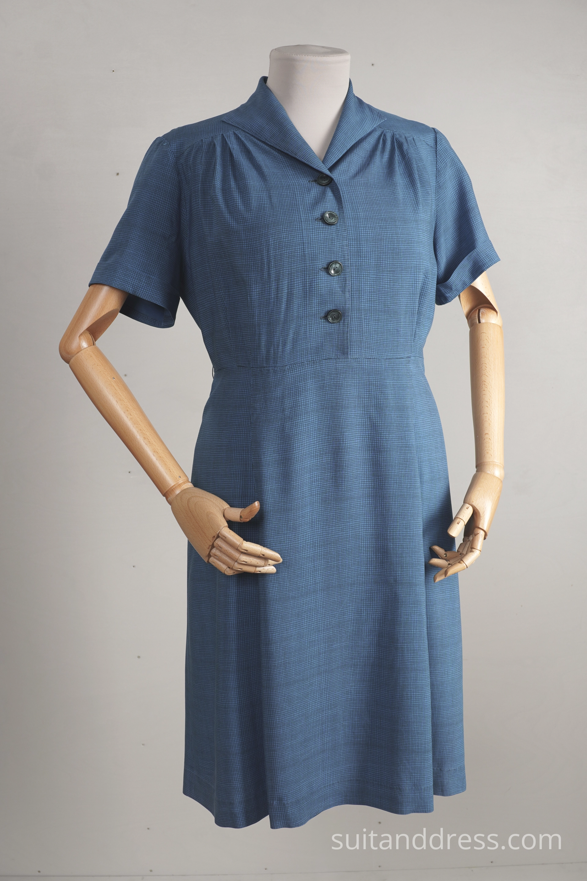 1940. gadu kleita zila pēckara kleita