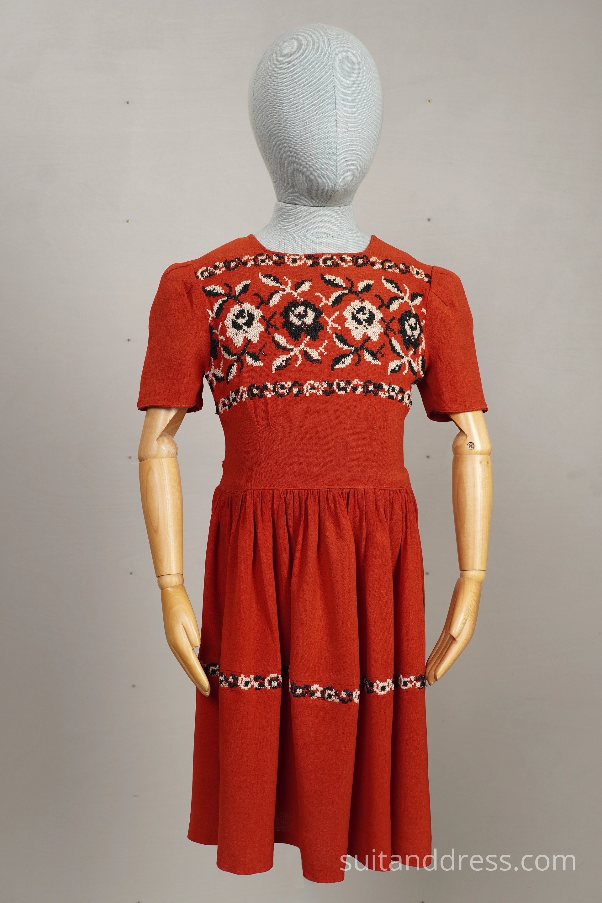 1940s girls dress embroidery vintage dress