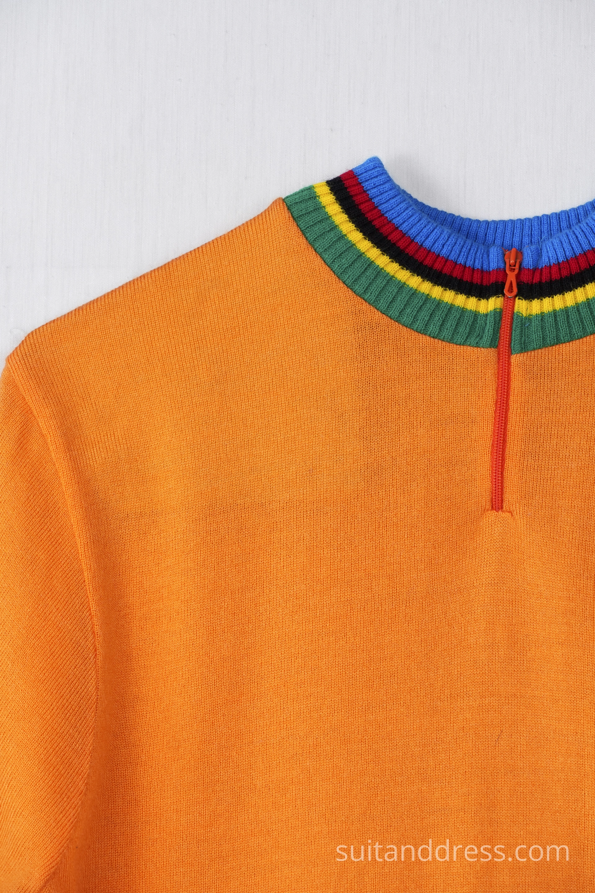 70. gadu velobraucēja tērps vintage sporta apģērbs retro velosportists tērpu noma Rīgā