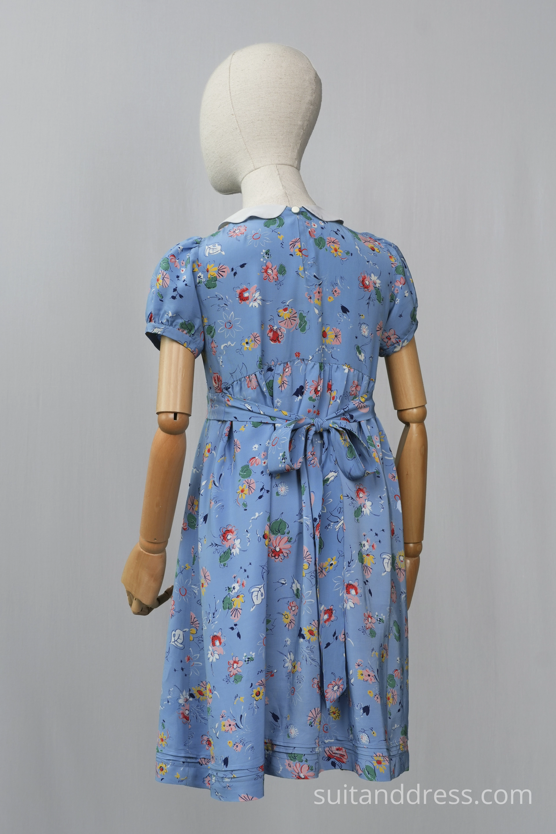 1930s girls fashion costume rental in Riga