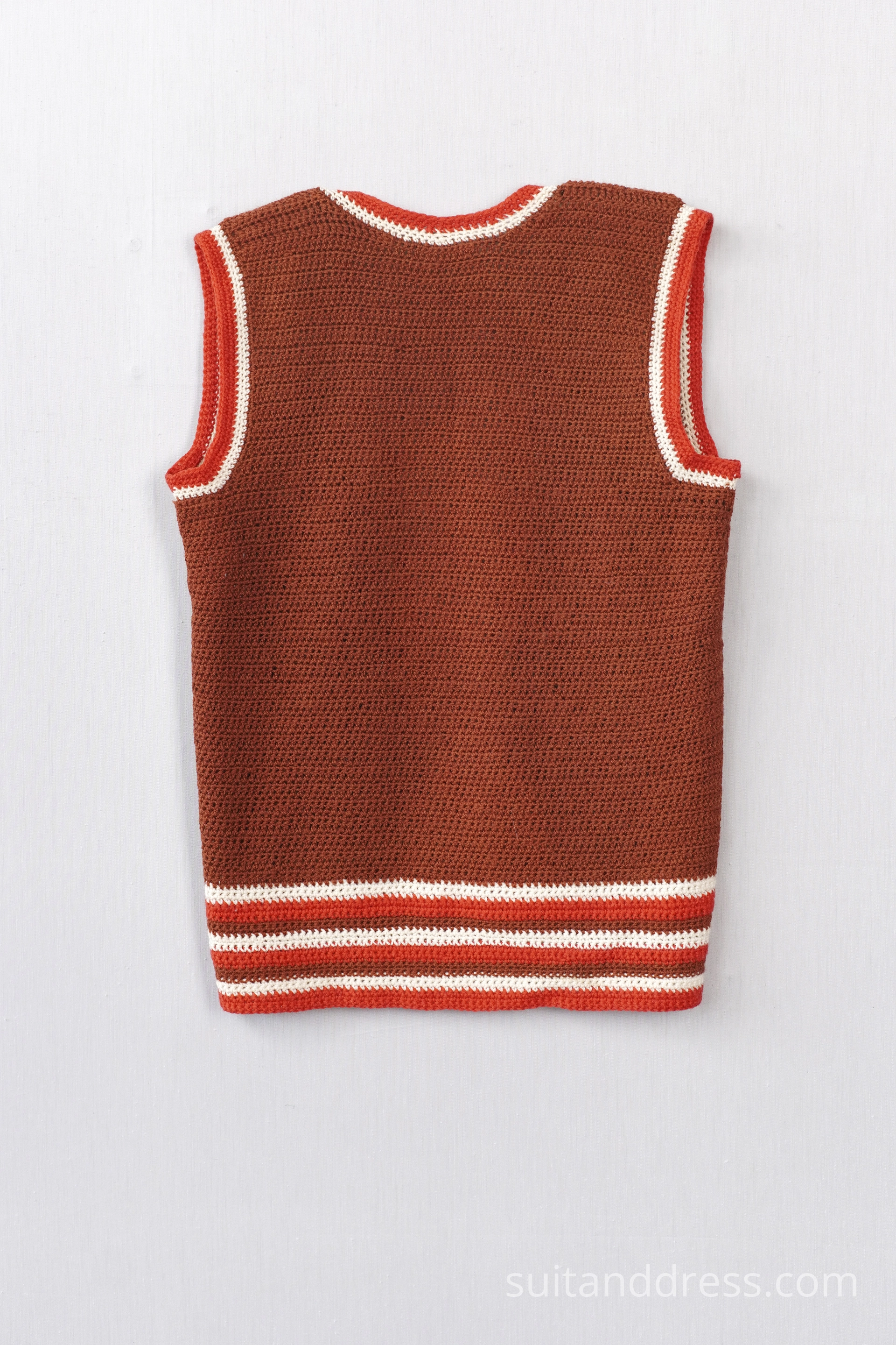 1970 gadu tamborēta veste hipiju stil etno mode 70tajos vintage tērpu noma rīgā