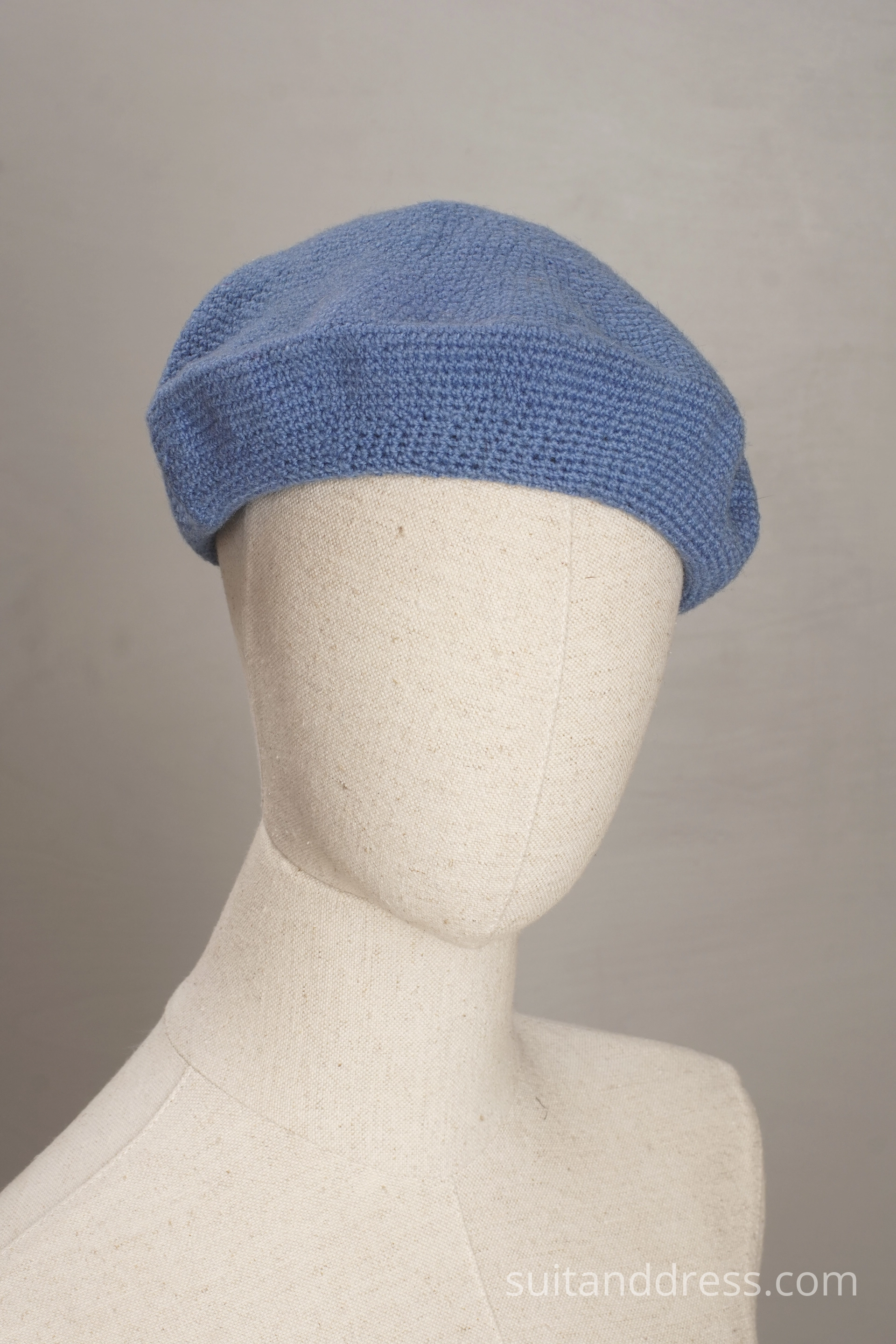vintage chrochet beret in dusty blue 1930s women fashion