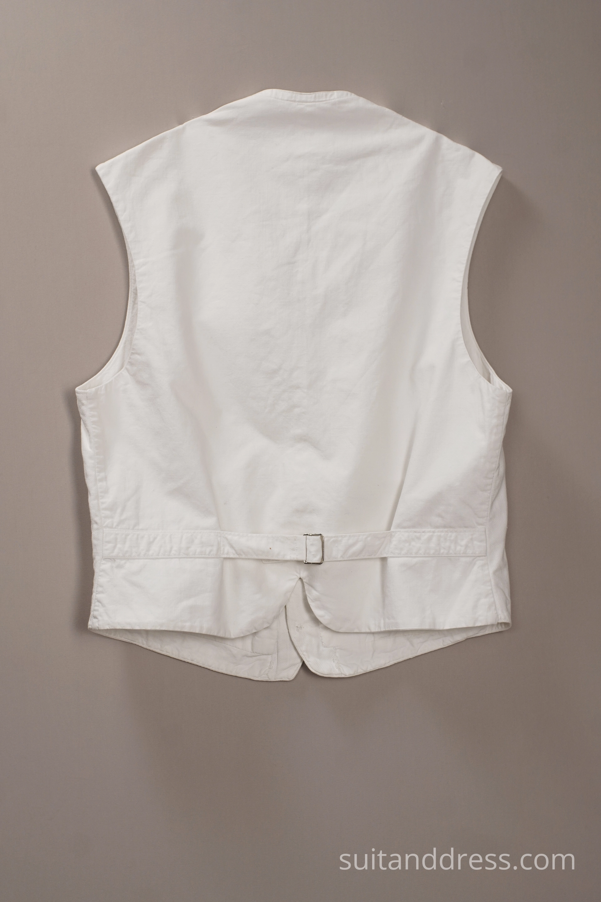 Balta kokvilnas veste 20 gs. sāums