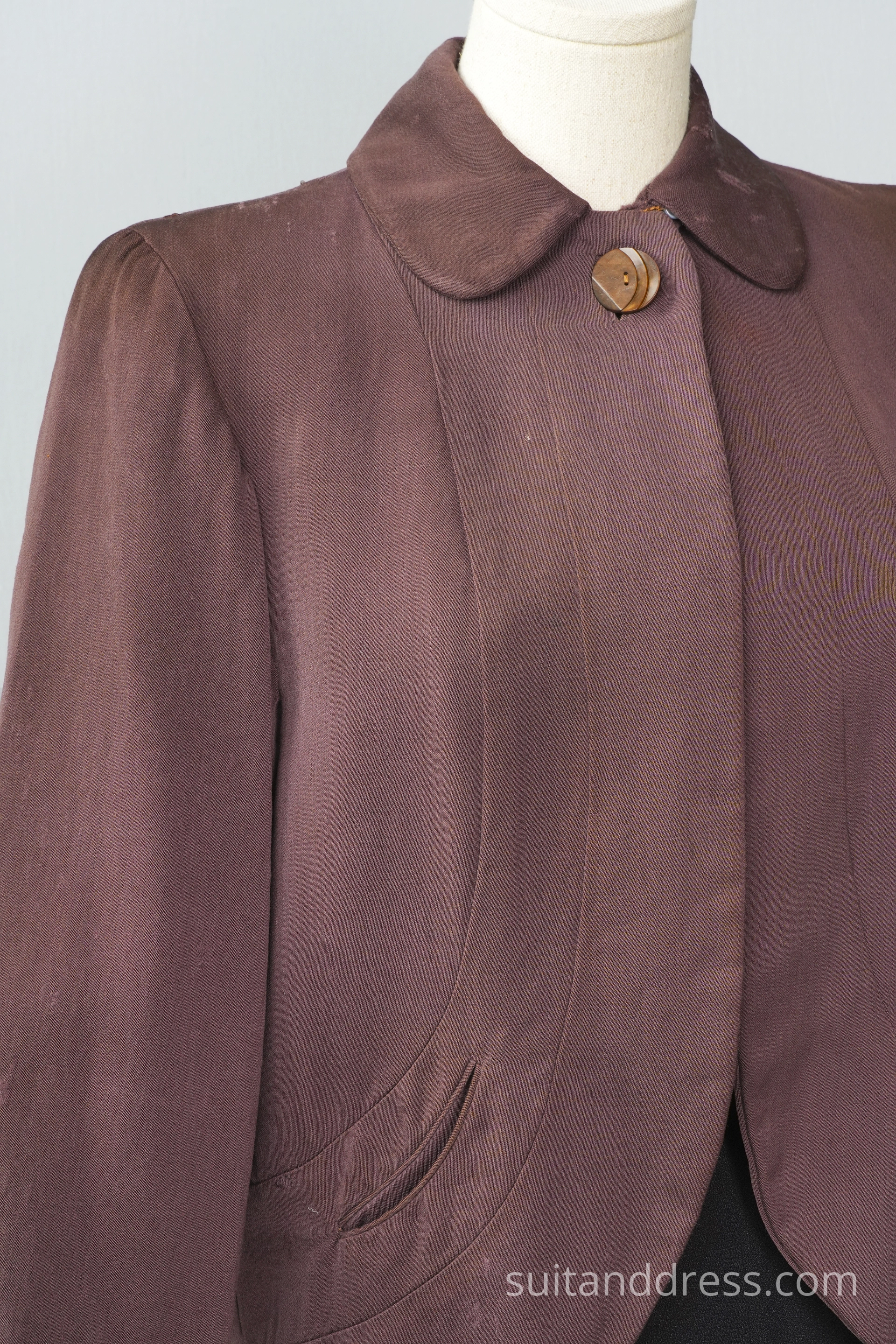 1940s worn out swing jacket in brown mauve wardrobe rental for films vintage costume rent in Riga