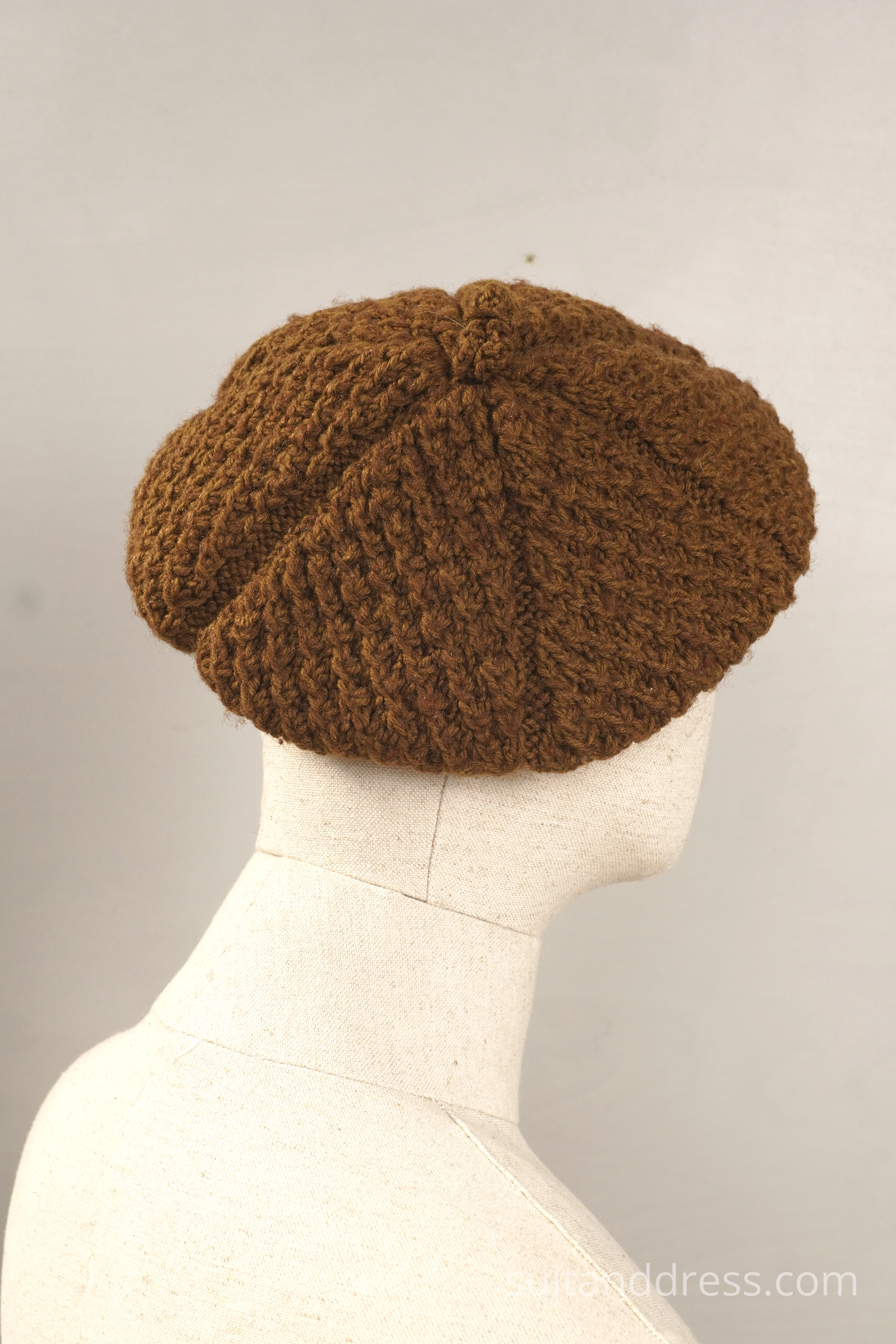1970s knitted berette for rent