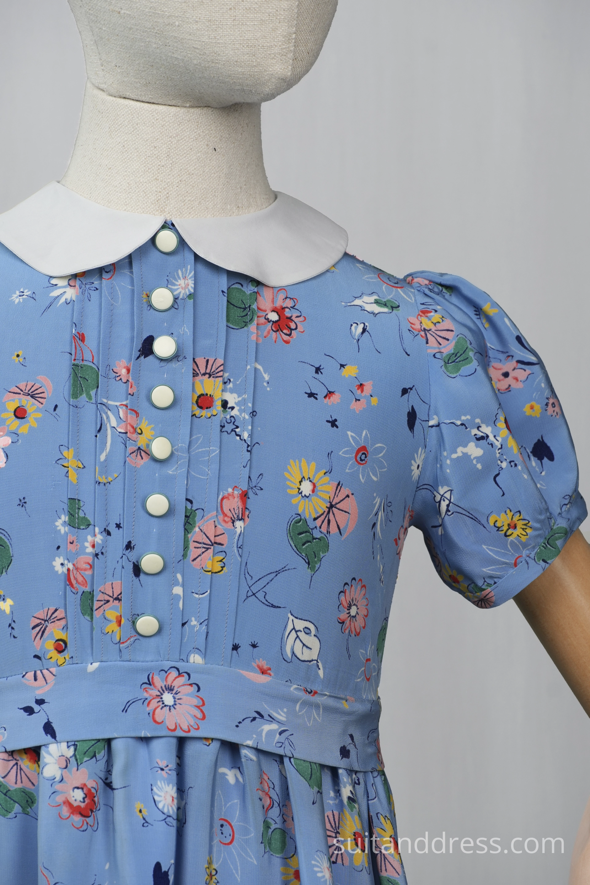 1930s girls fashion costume rental in Riga