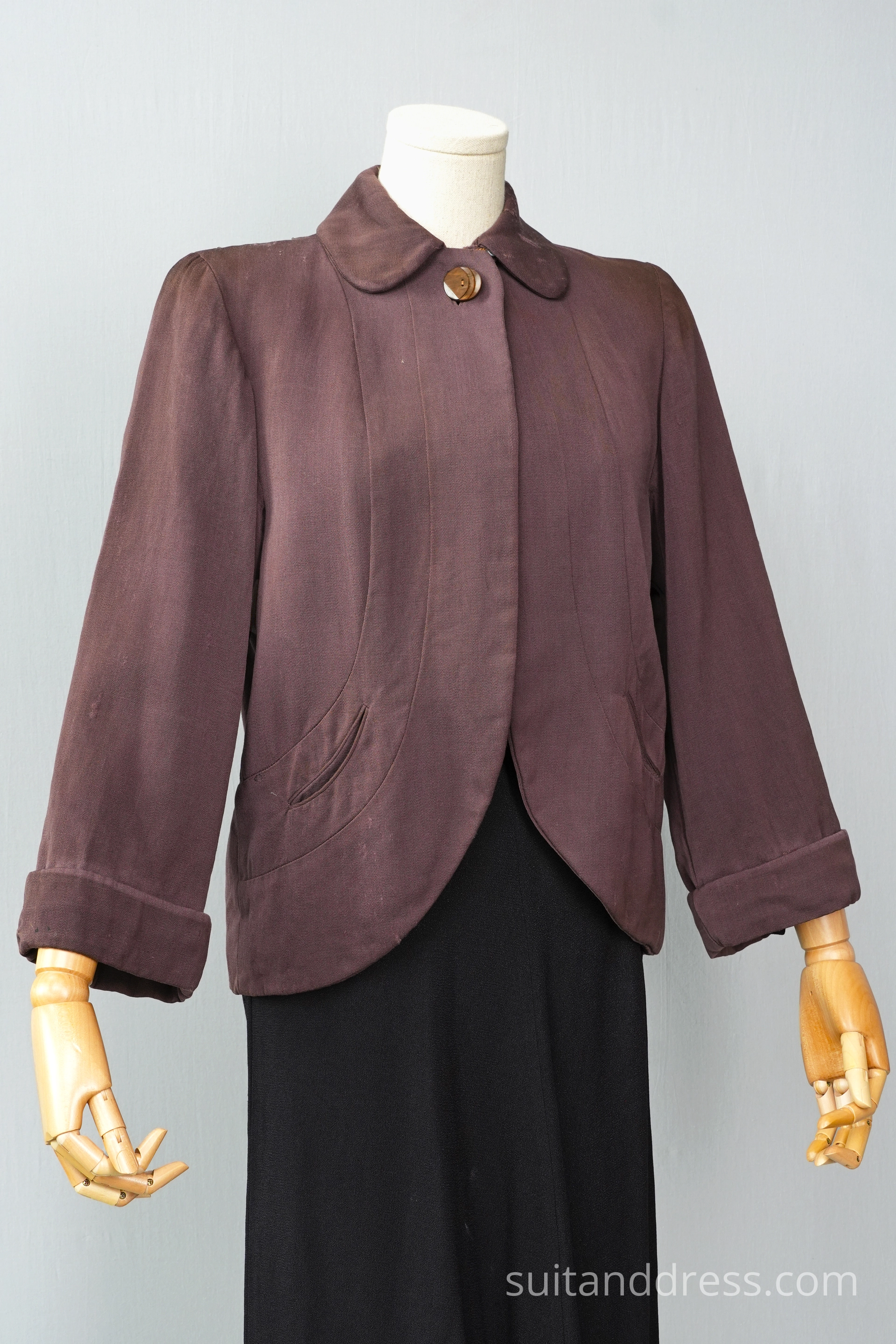 1940s worn out swing jacket in brown mauve wardrobe rental for films vintage costume rent in Riga