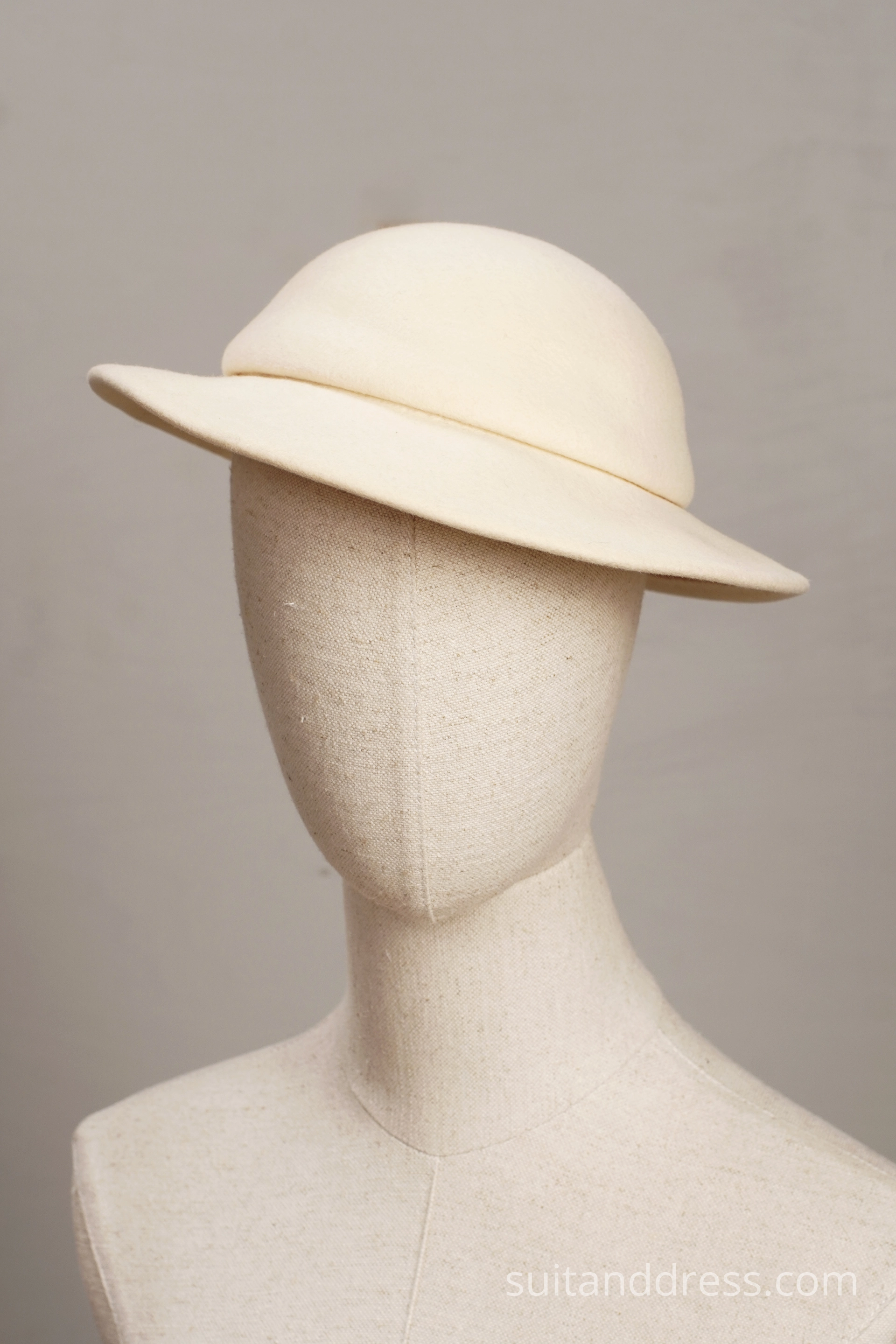 1930s style white felt hat
