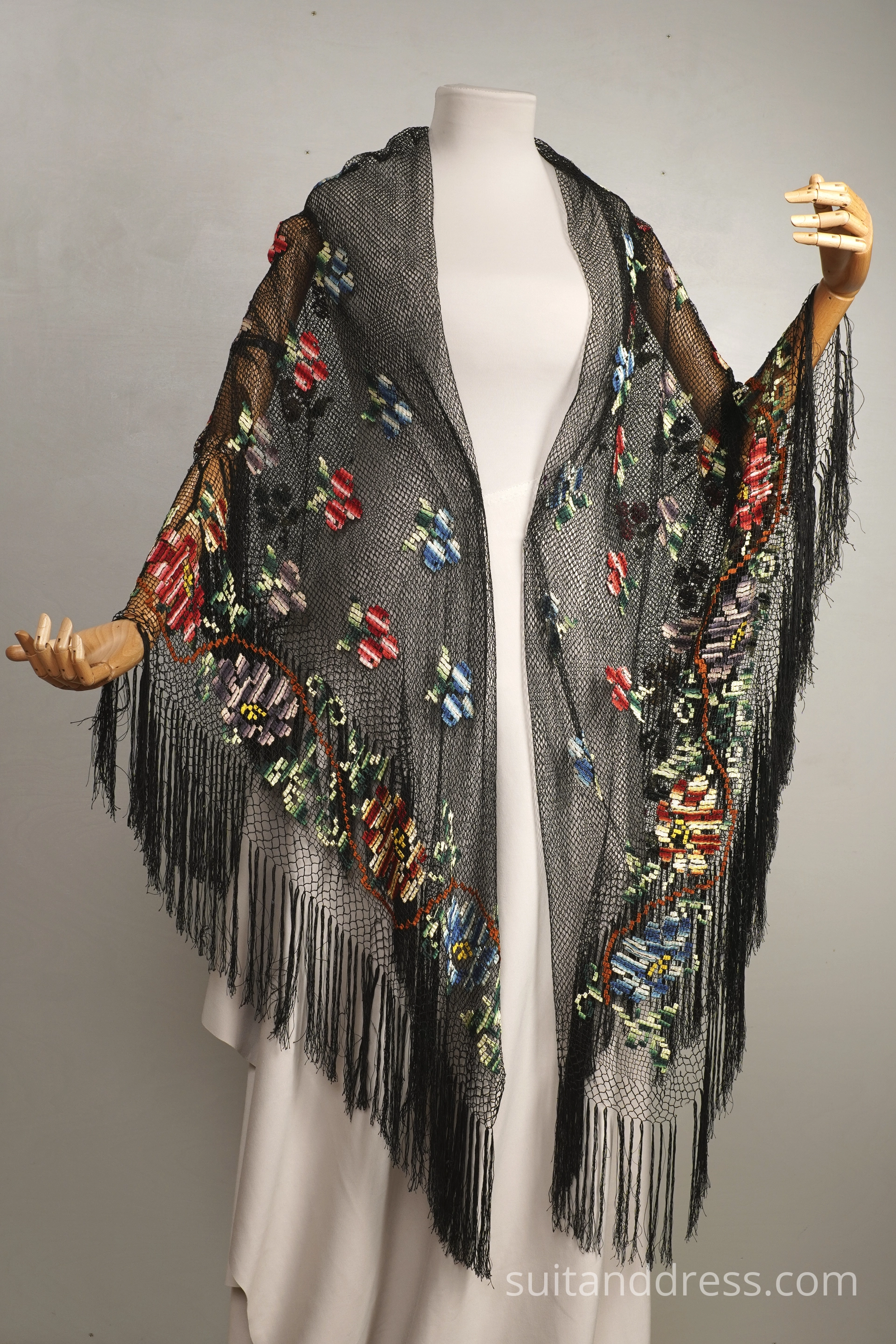 Embroidered mesh scarf for rent