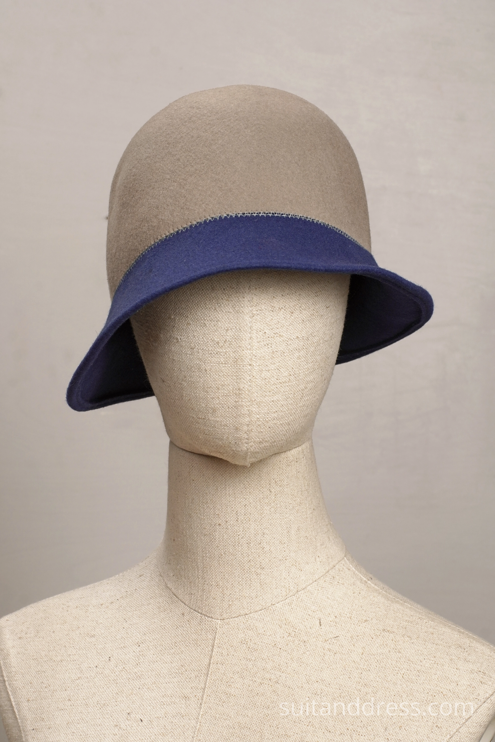 1920s style felt clothe hat