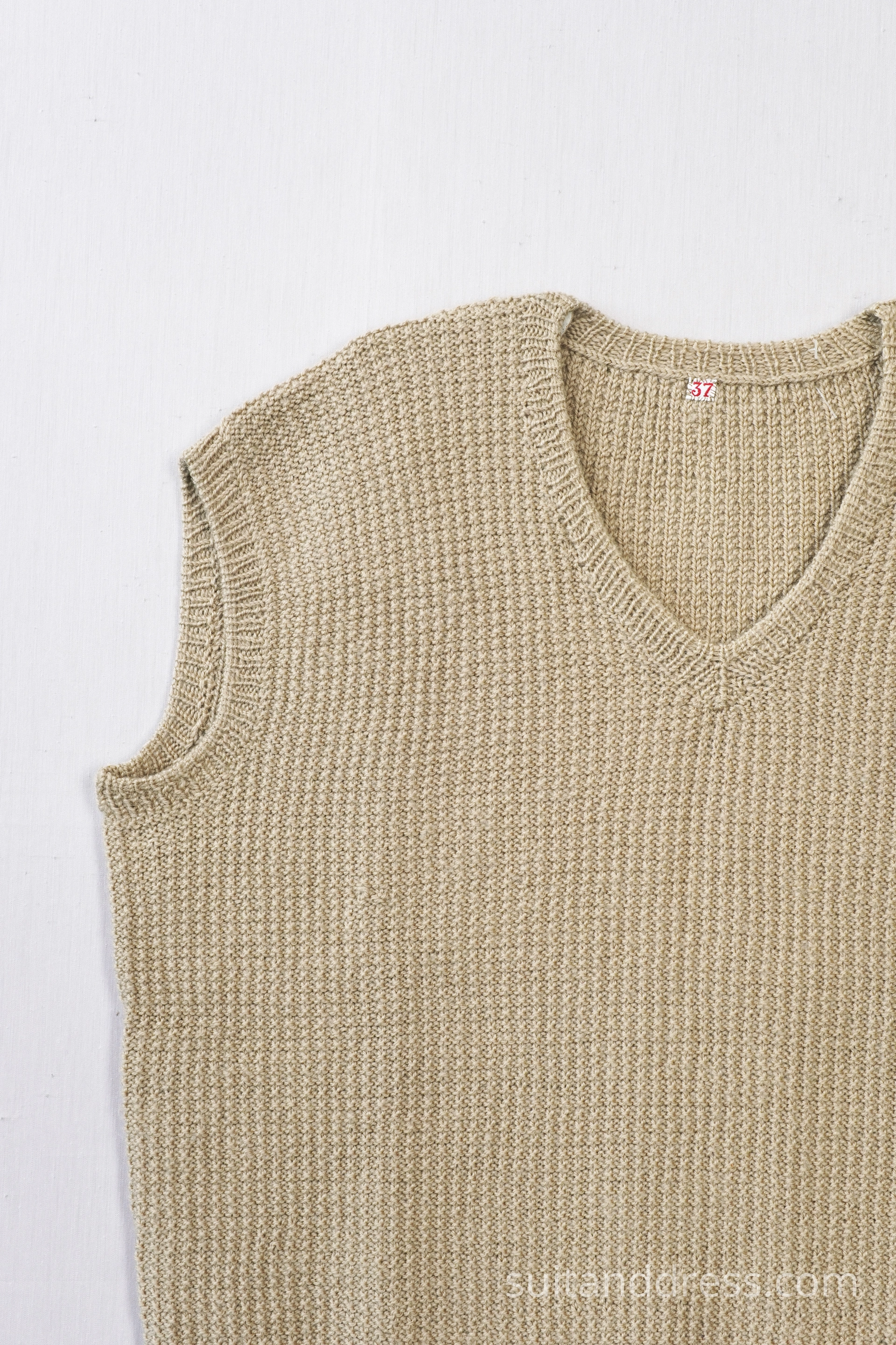 adīta vīriešu veste vilnas dzija vintage mode kungiem tērpu noma Rīgā