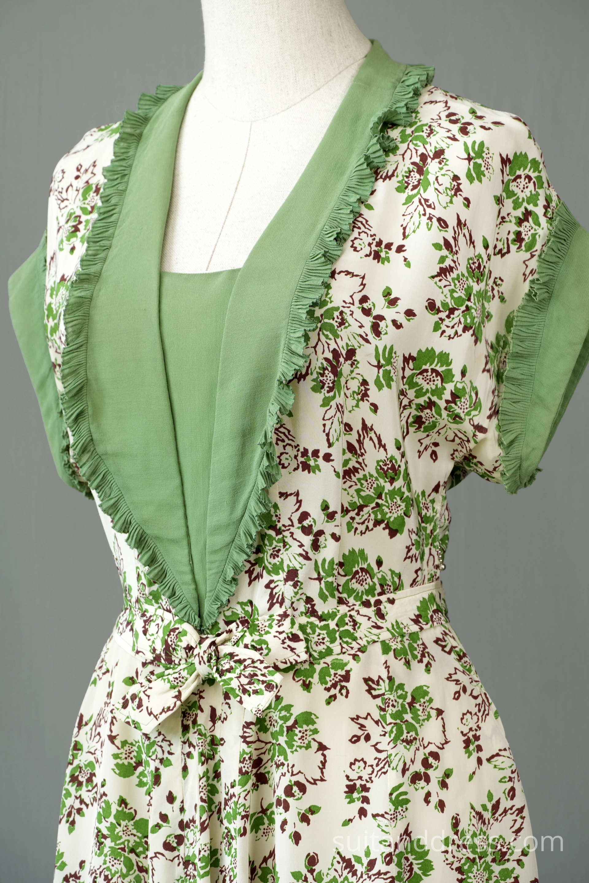 1930s floral silk summer dress vintage 30s day dress retro style fashion rent for films in Riga Latvia