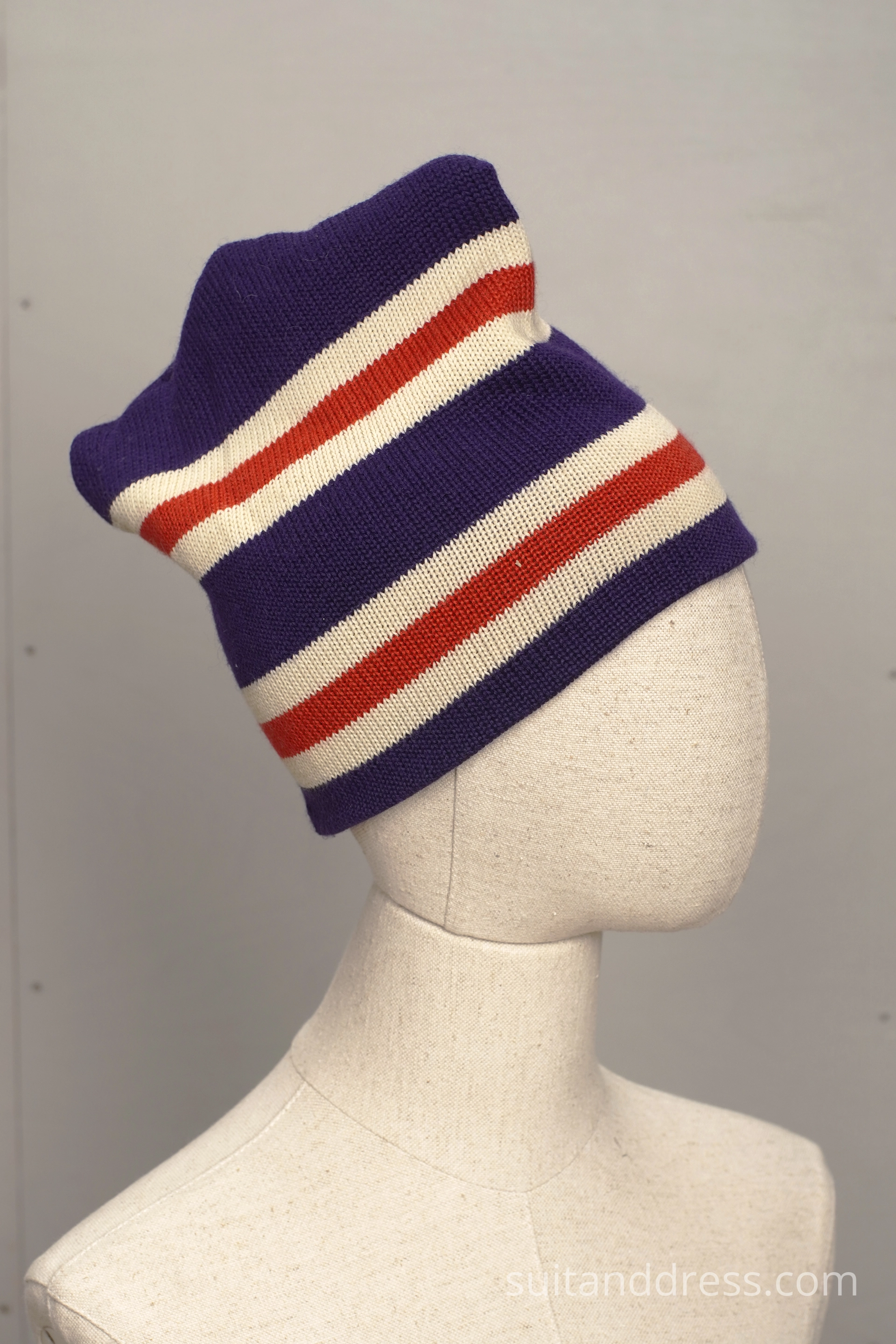 1980s sporty style hat USSR machine knitted winter hat