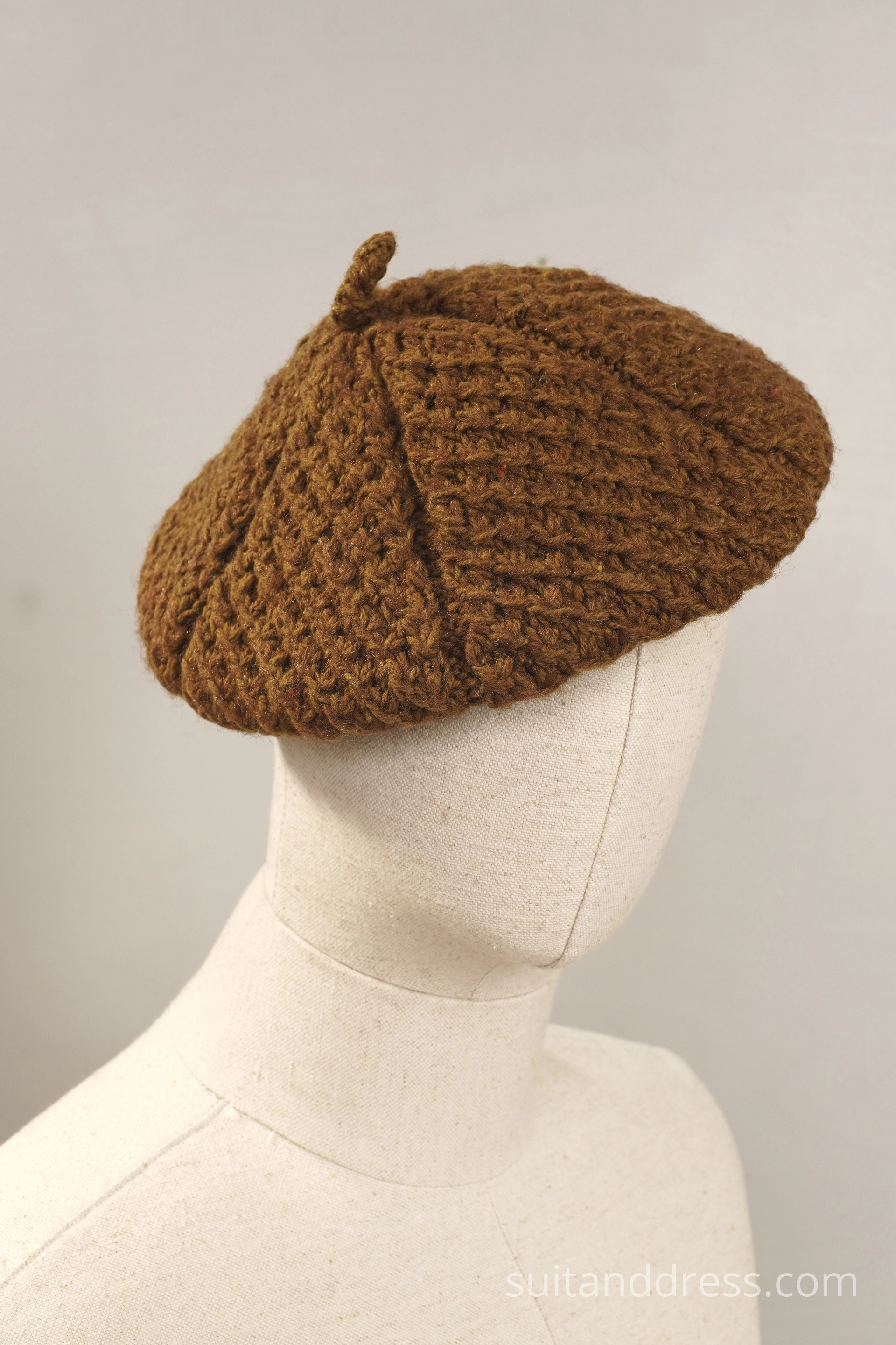 1970s knitted berette for rent