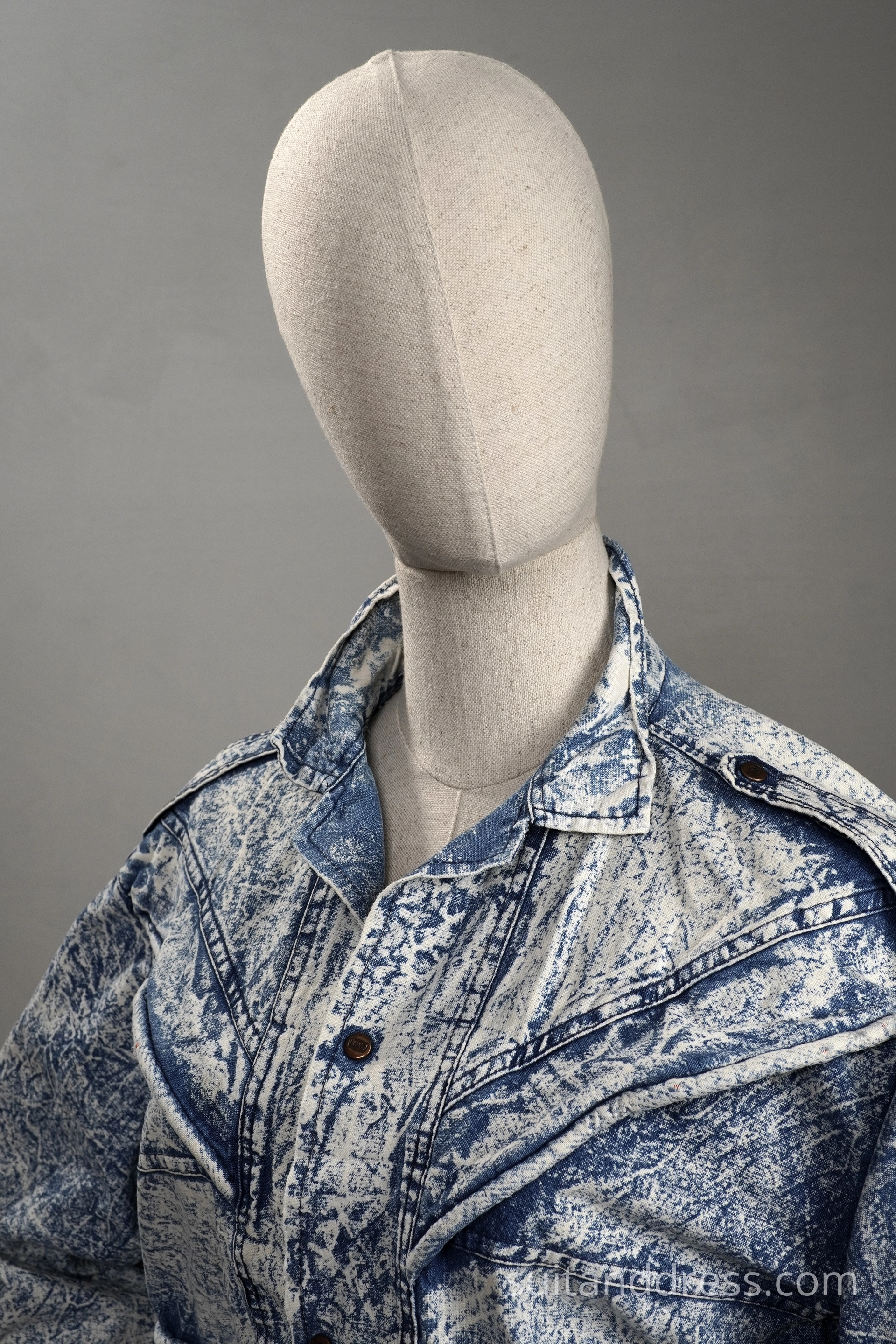 1980s washed Levis denim jacket for rent