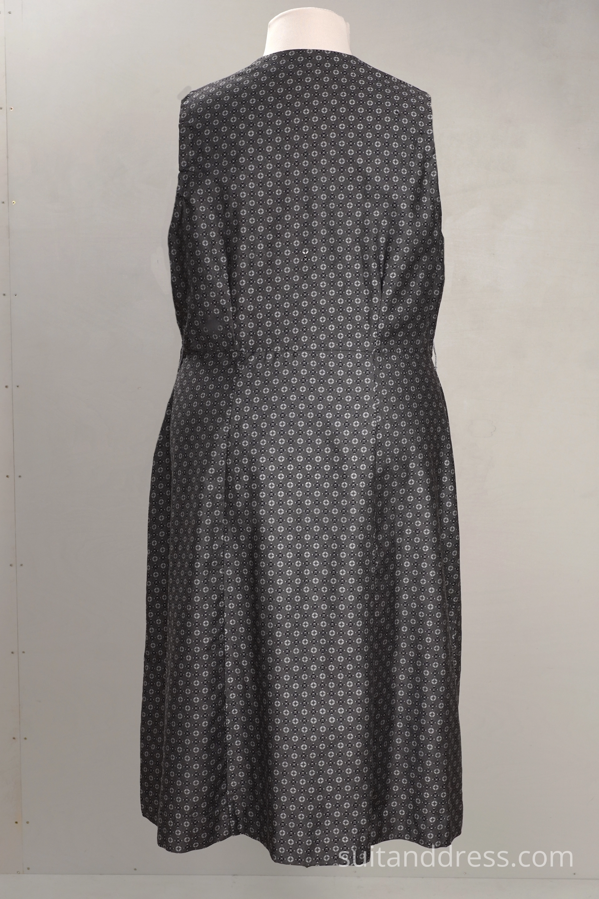 1950. gadu darba uzsvārcis strādnieces sarafāns vintage kleita tērpu noma