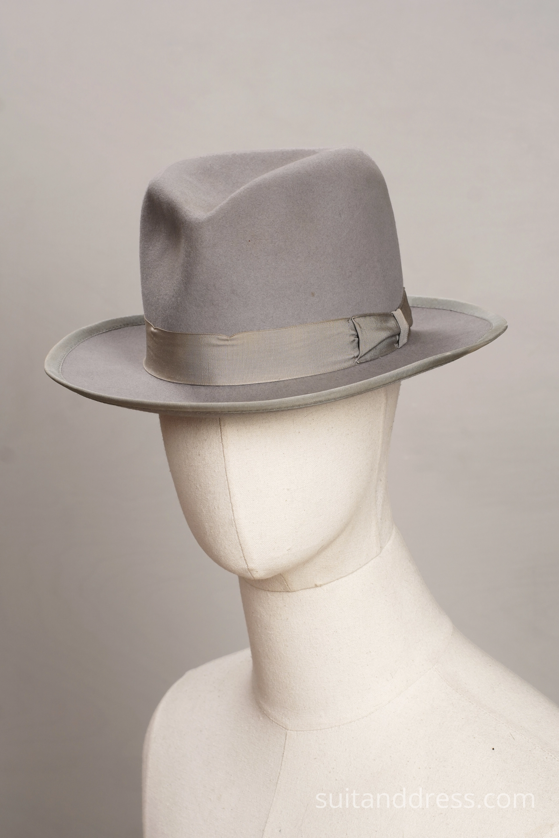 mid century 30s style fedora in dove grey