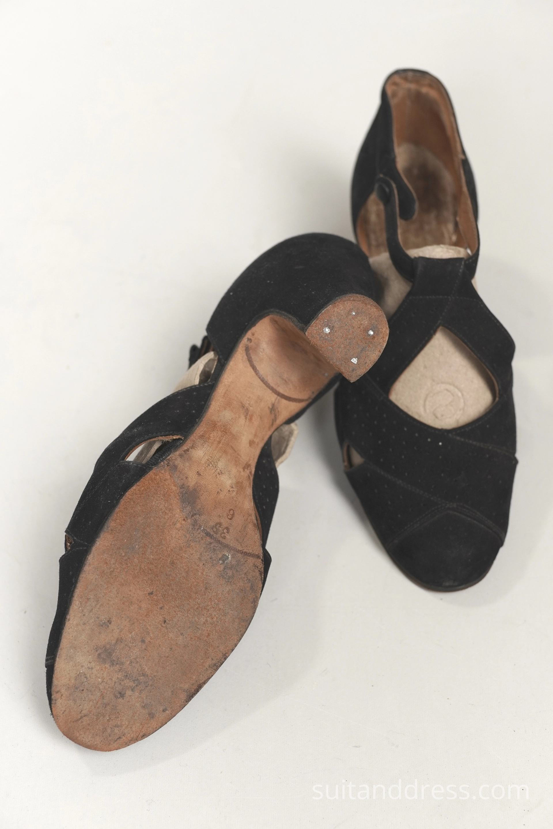 1940s suede shoes for rent 