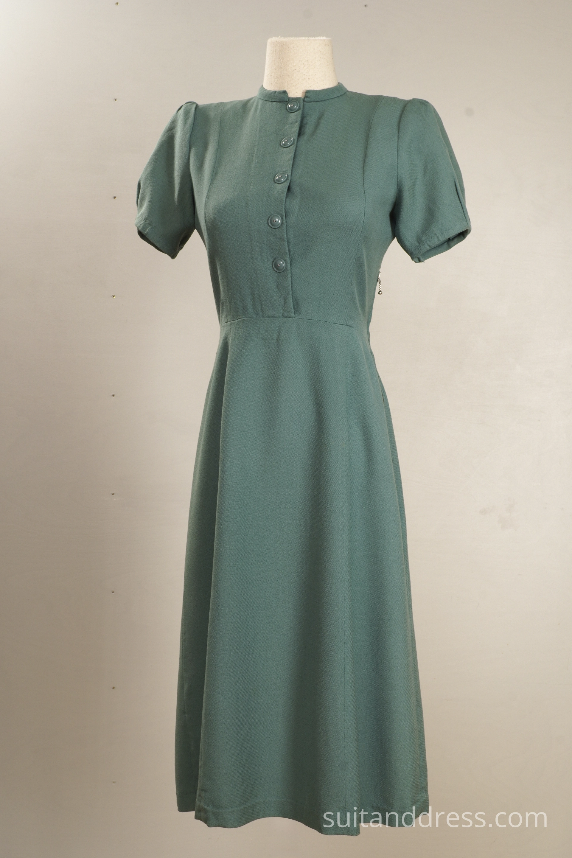 1940s seafoam green shirtwaist dress