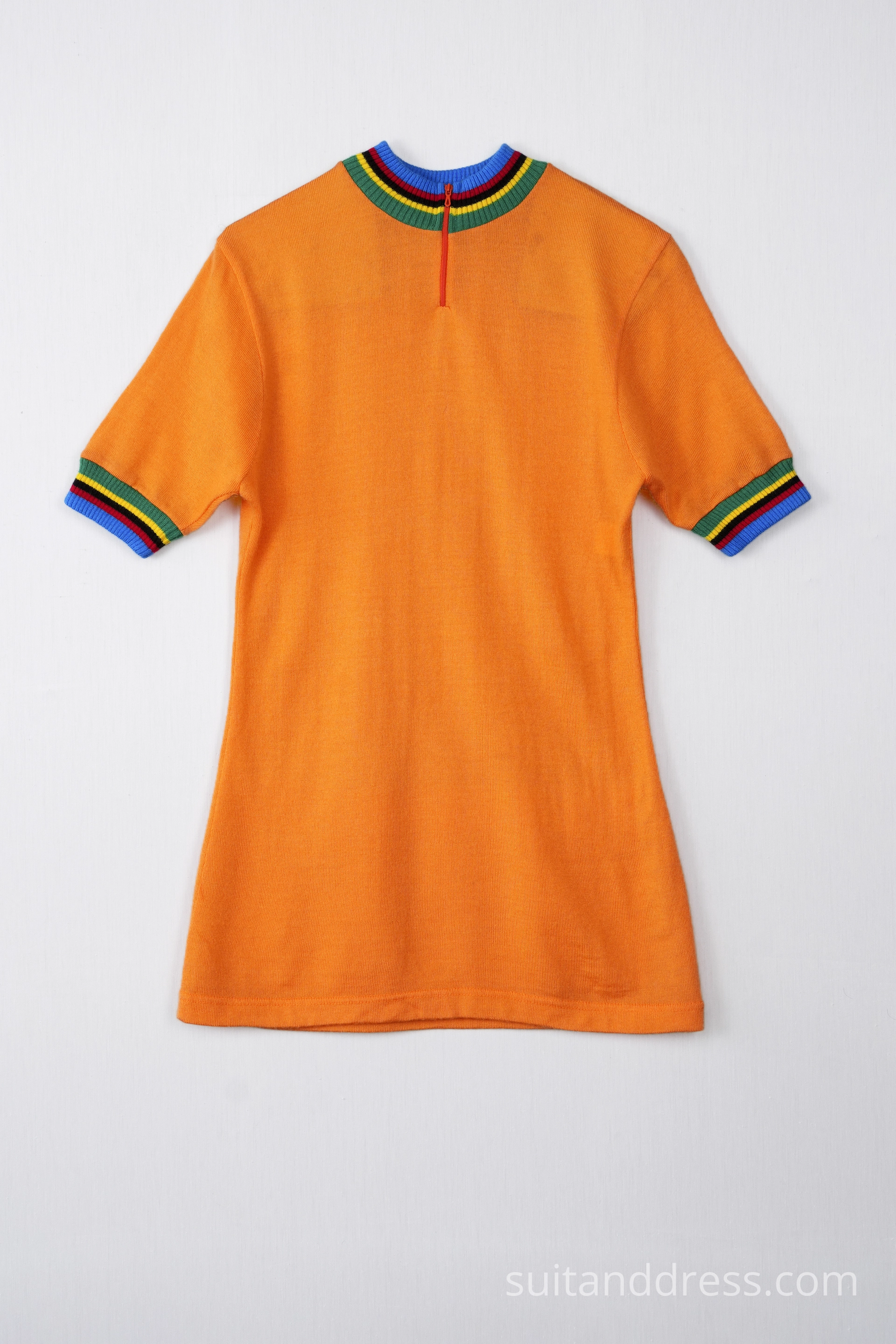 70. gadu velobraucēja tērps vintage sporta apģērbs retro velosportists tērpu noma Rīgā
