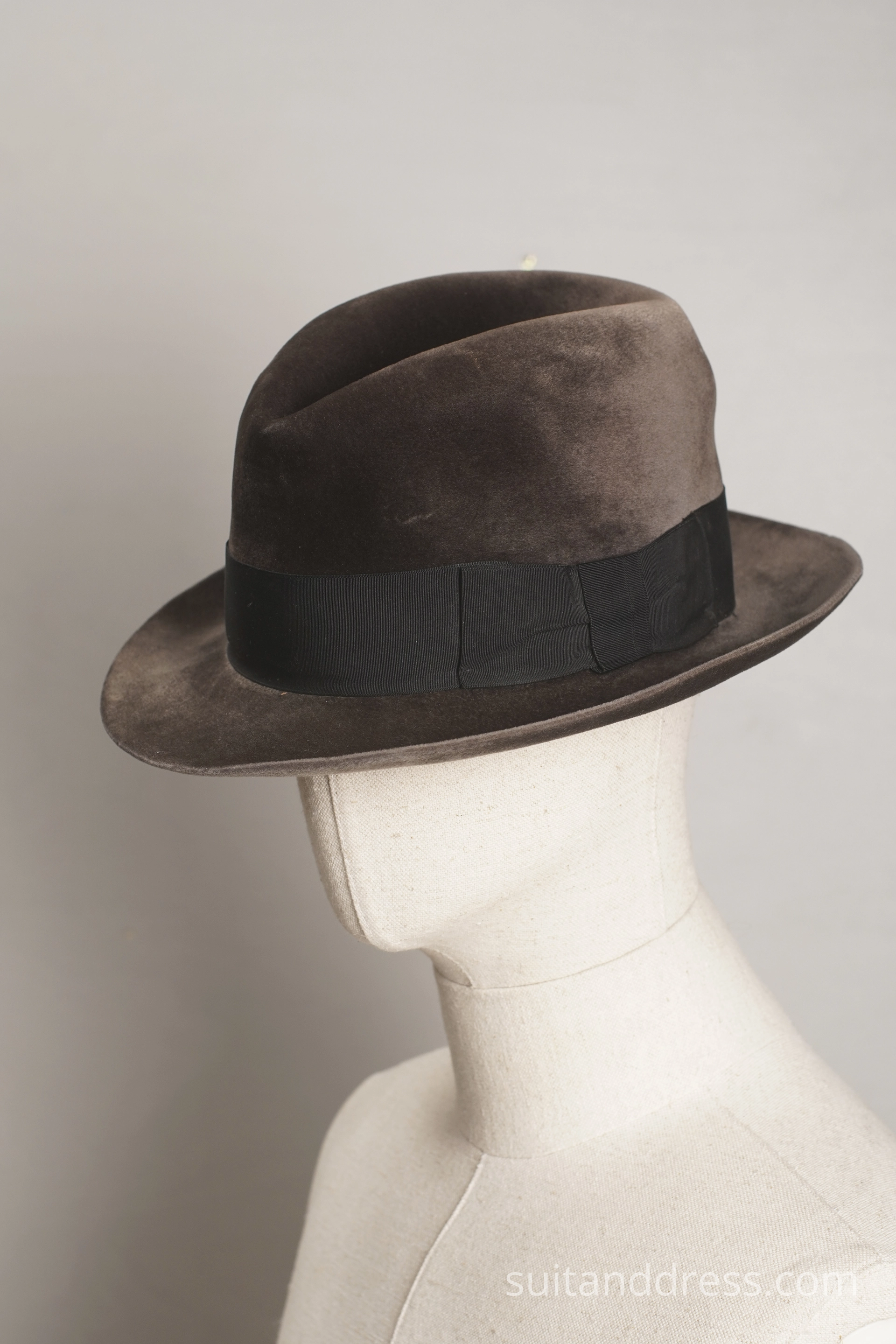 20.gs. vidus vintage cepure 1940 1930 1950 gadu hūte  brūna platmale