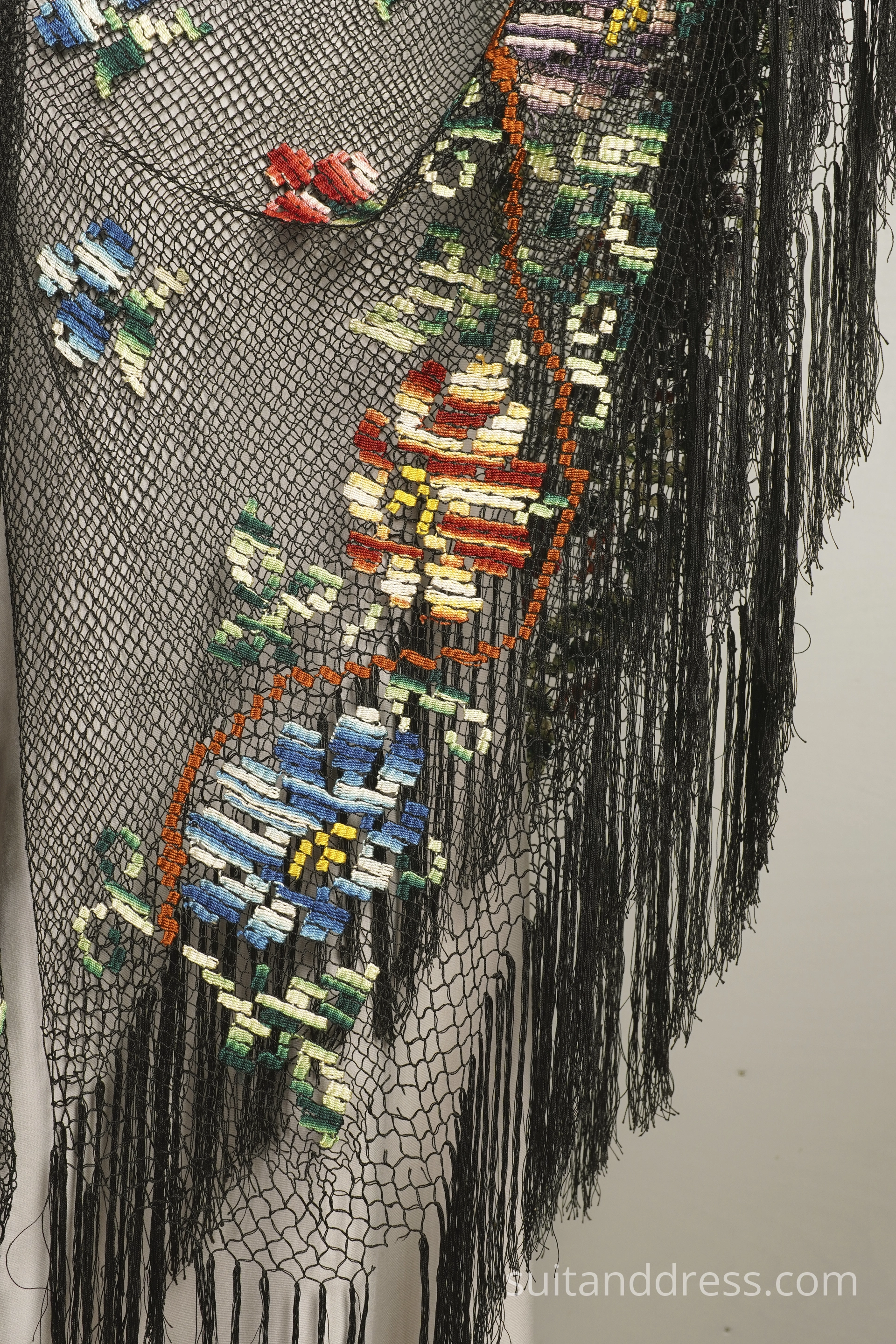 Embroidered mesh scarf for rent