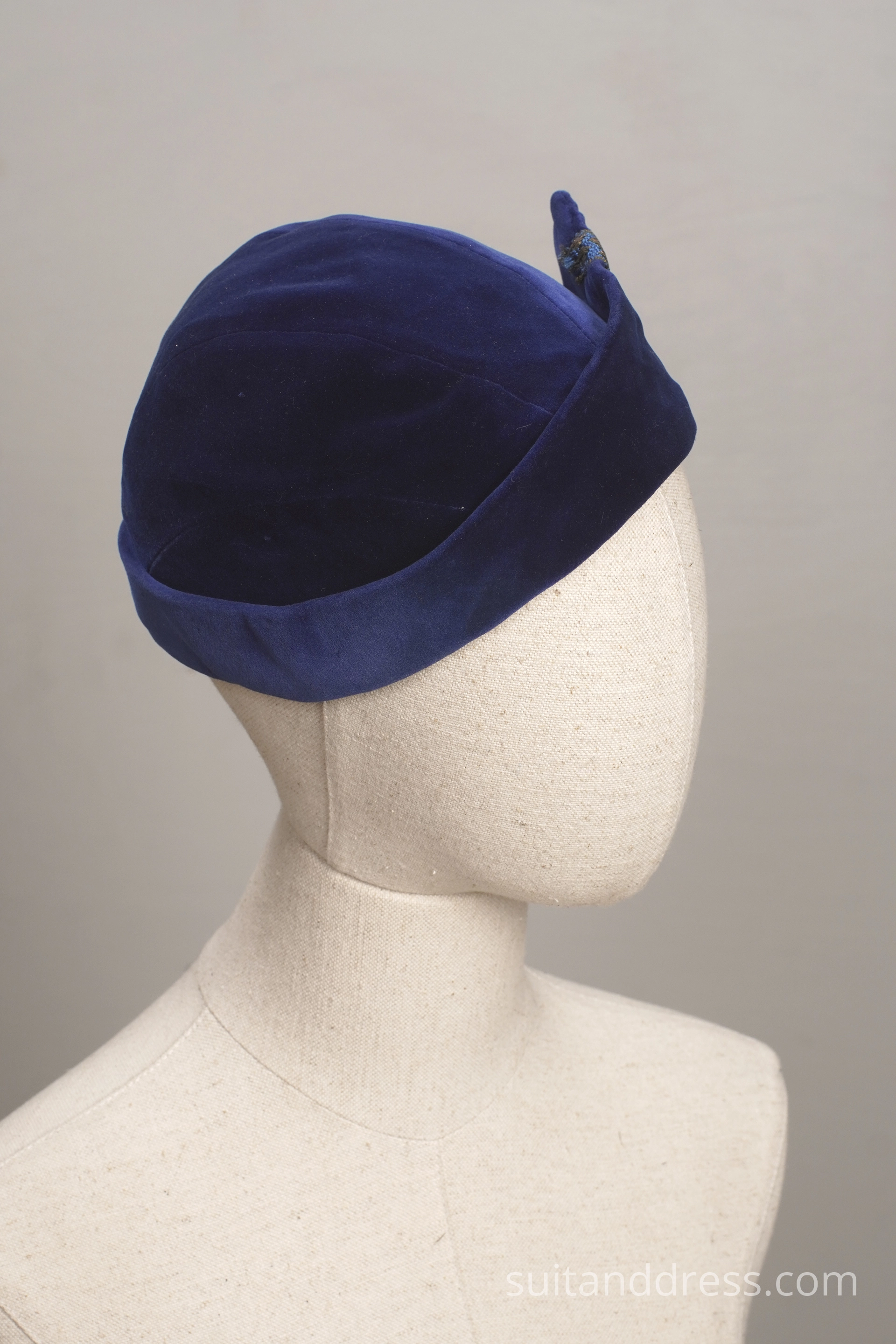 1930s students blue velvet hat