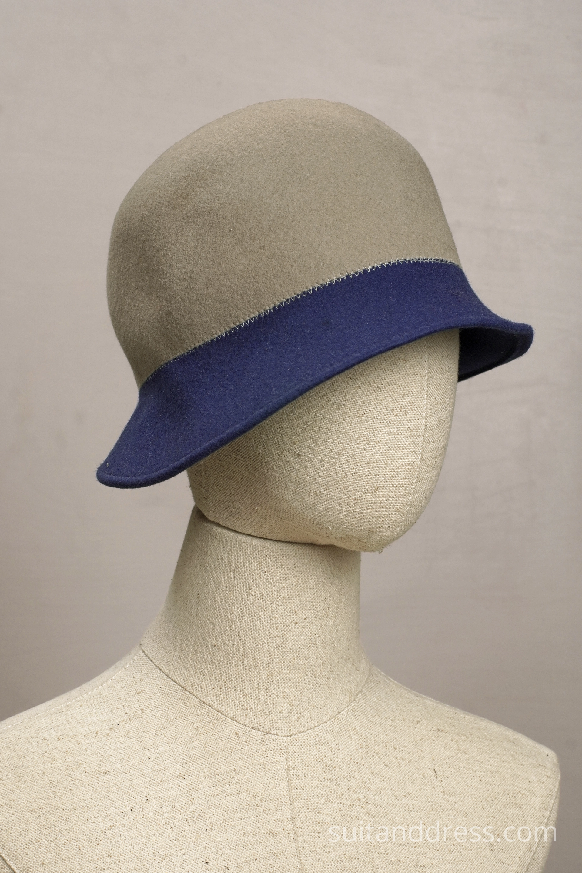 1920s style felt clothe hat