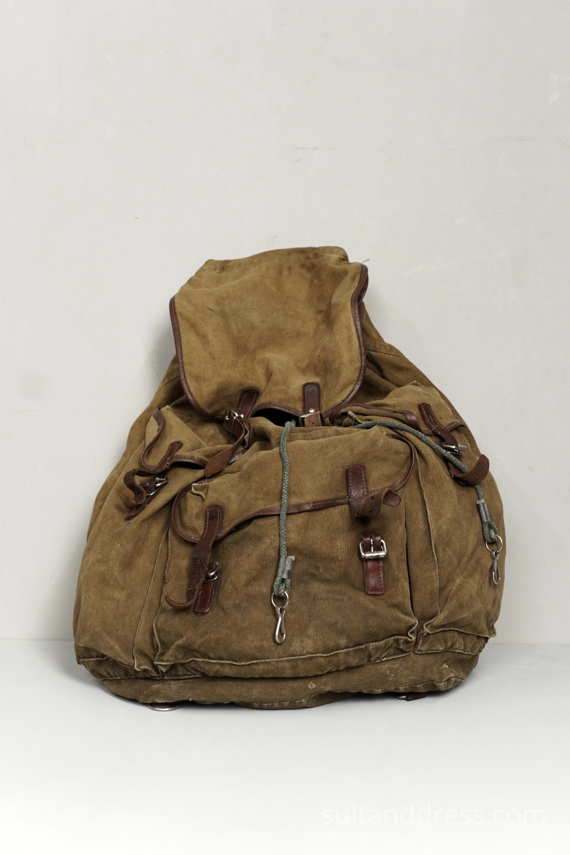 Military style canvas backpack  for rent