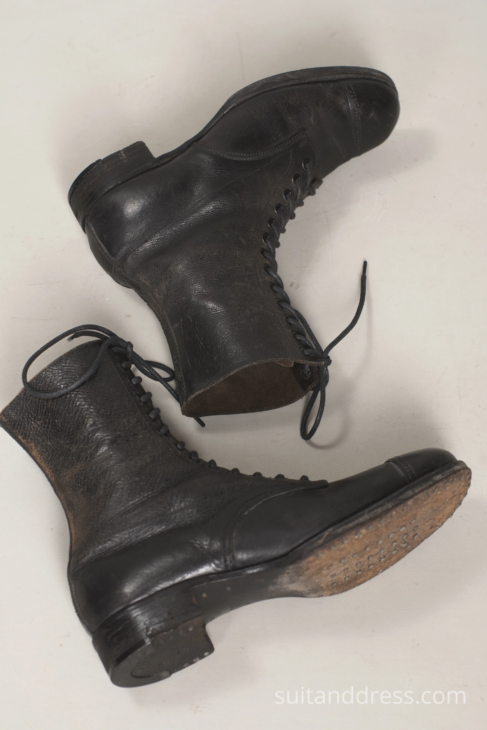 20.gs. sākuma apavi armijas zābaki 20.gs. sākumā uniforma 1900. 1910. gadi vēsturisko tērpu noma Rīgā
