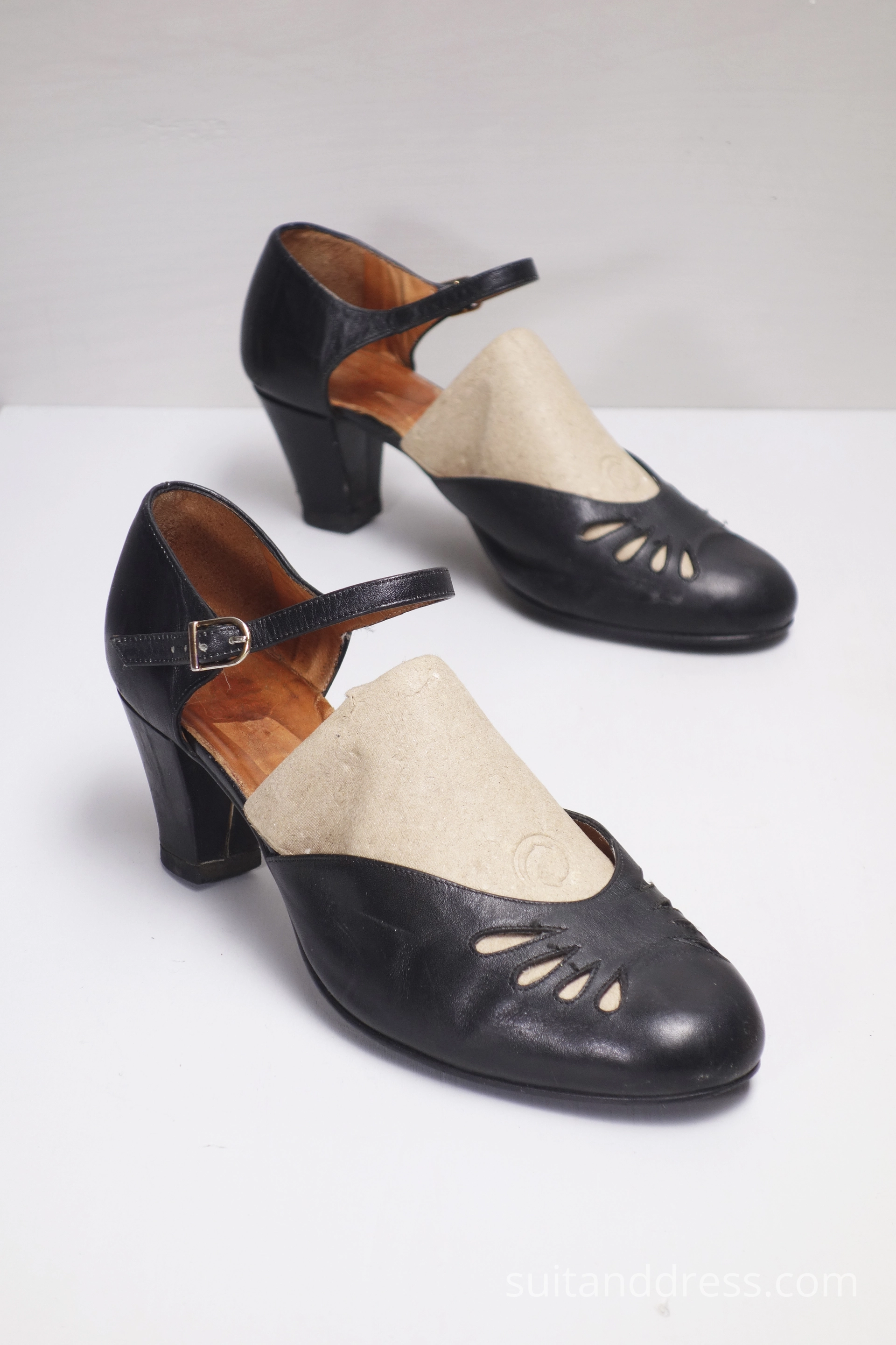 1930s style ladies shoes for rent 