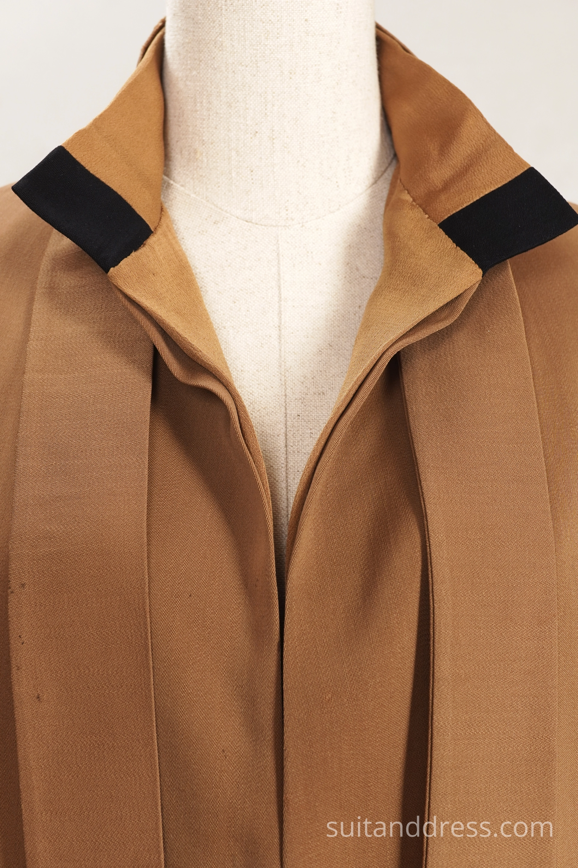1920s Art Deco coat with contrast details