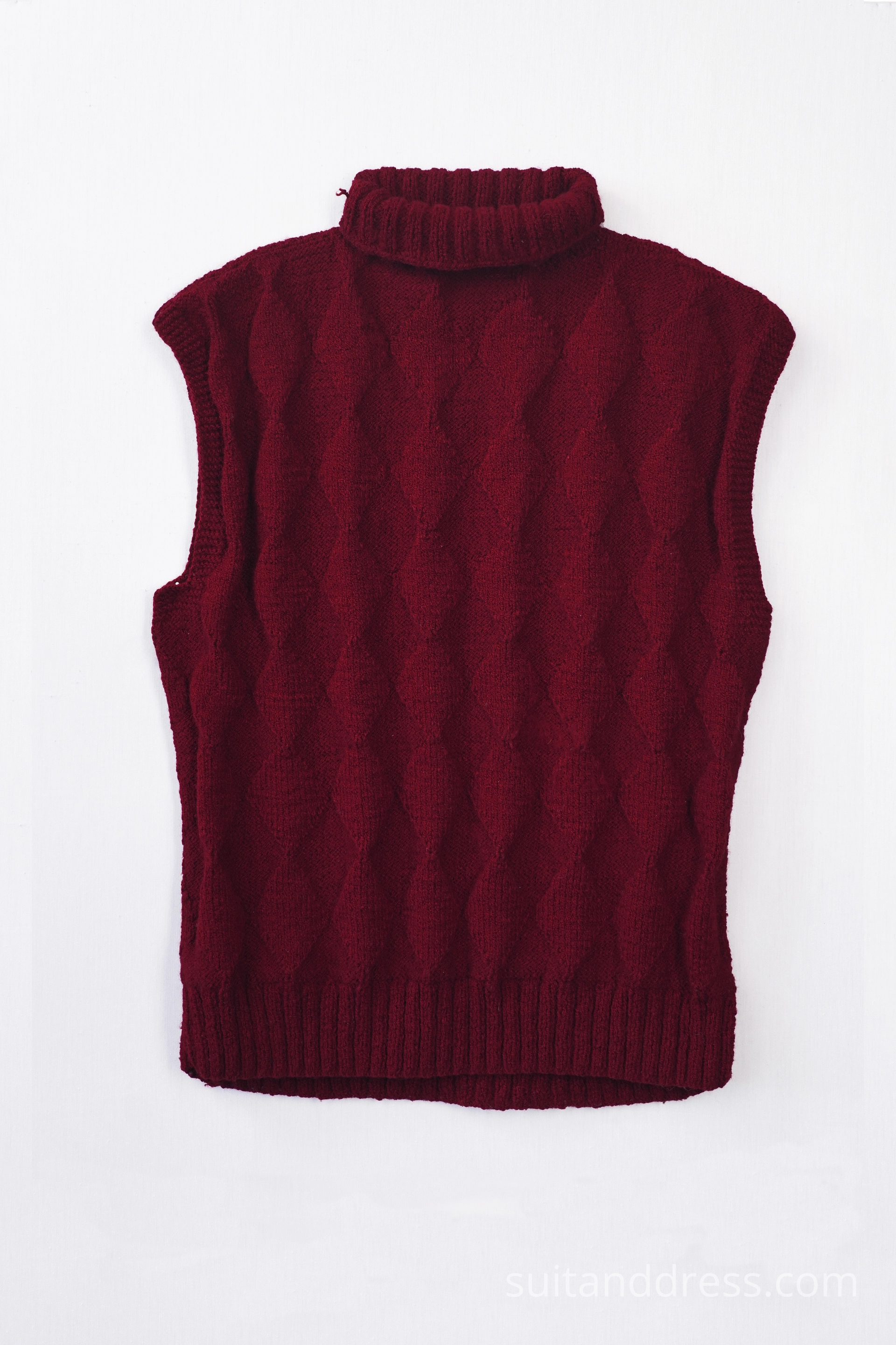 Unisex oversize hand knitted 3D pattern vest