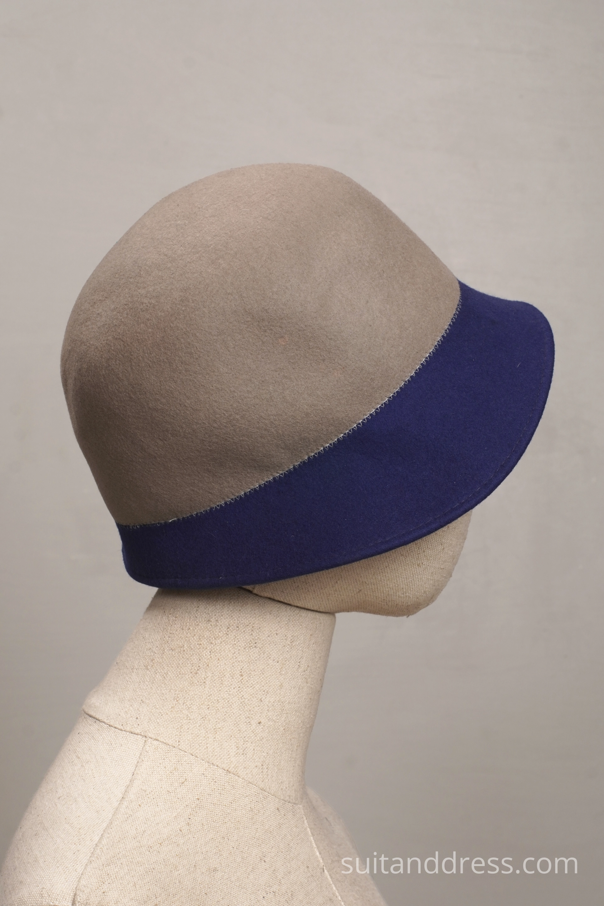 1920s style felt clothe hat