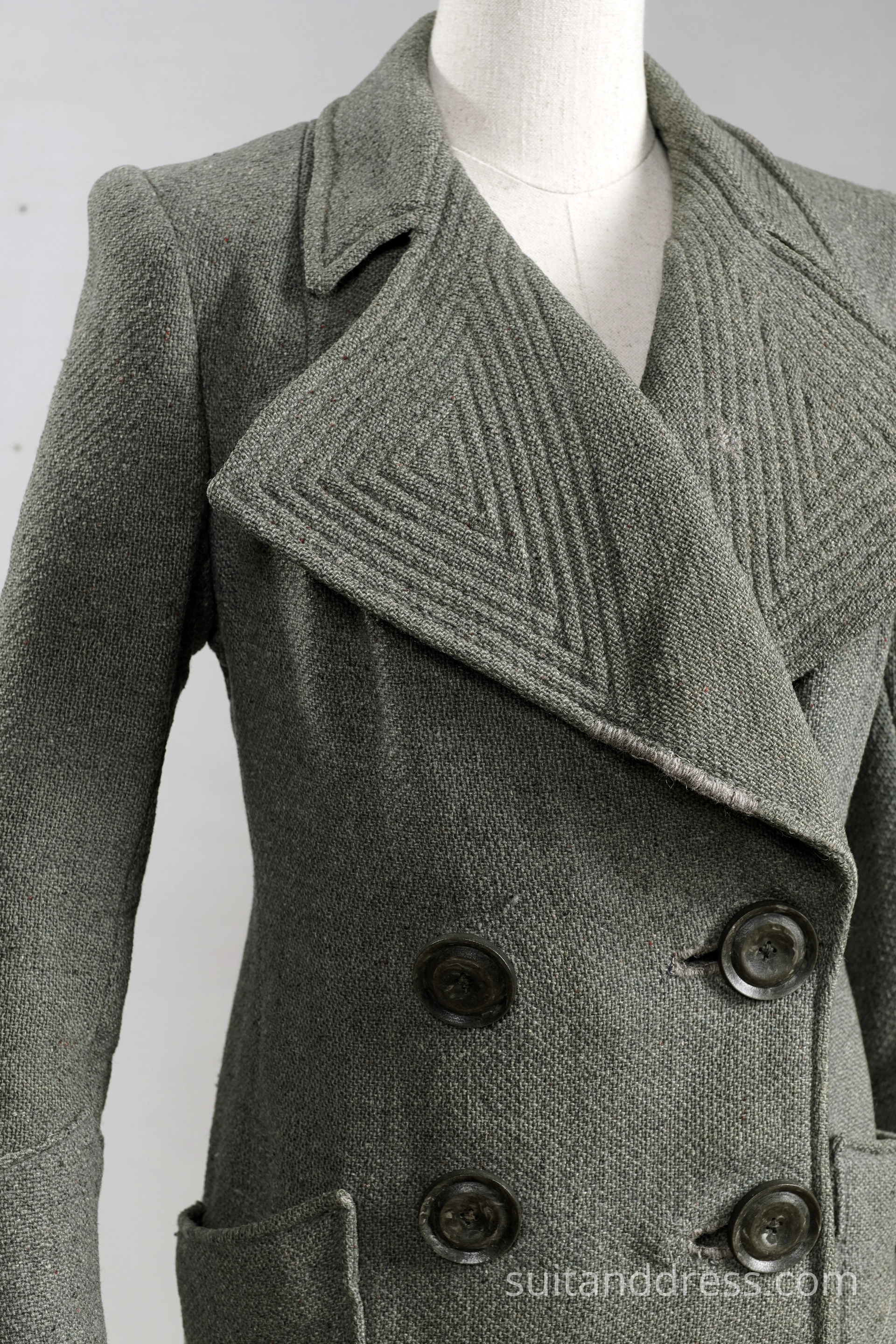 1930s coat dramatic lapels angular topstitching